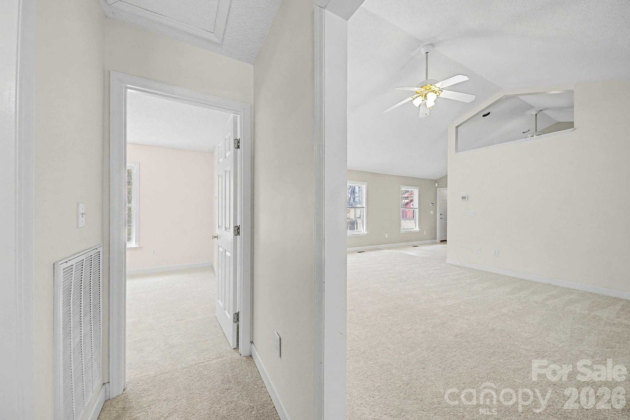865 N Highway 161 Highway Property Photo 8