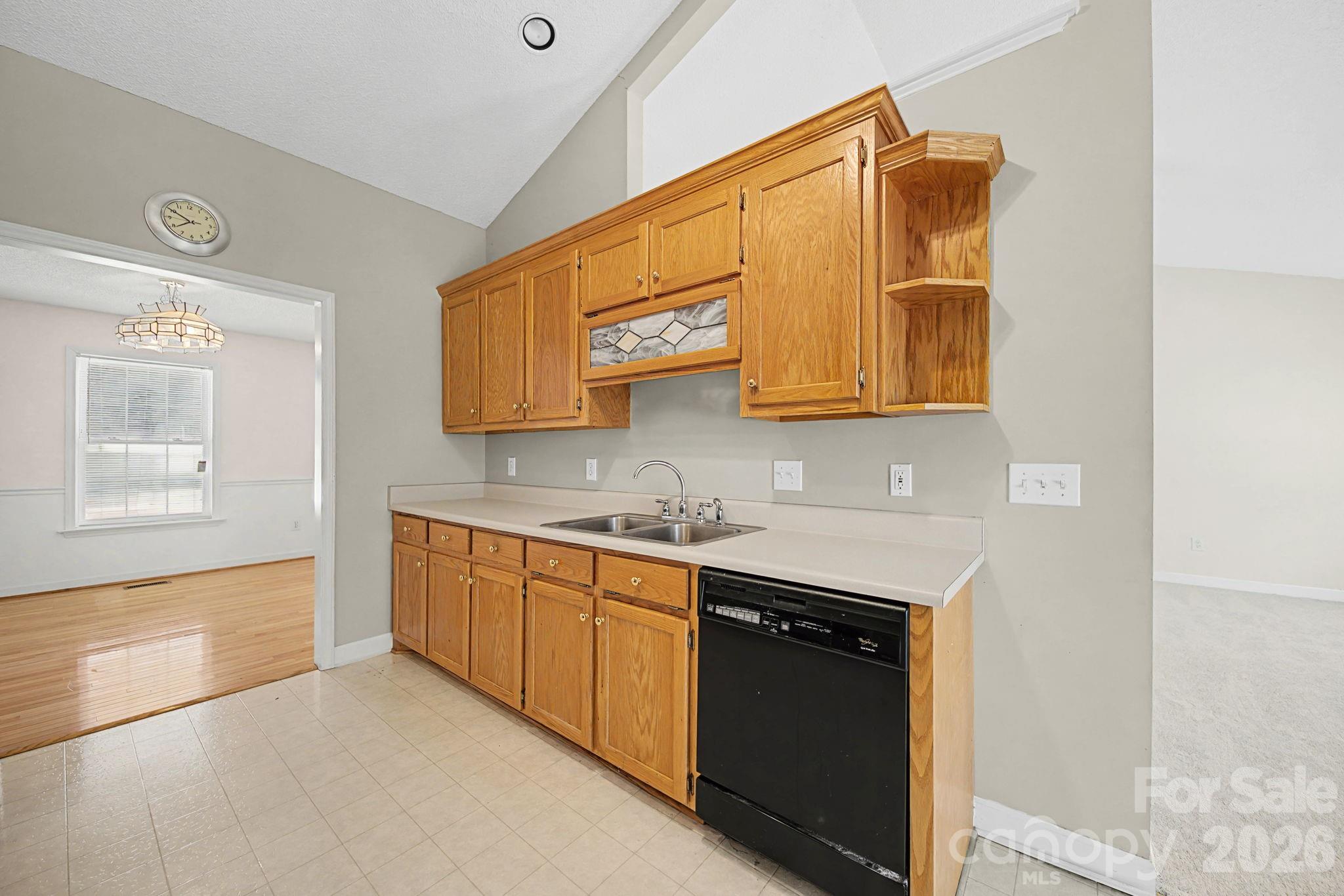 865 N Highway 161 Highway Property Photo 11