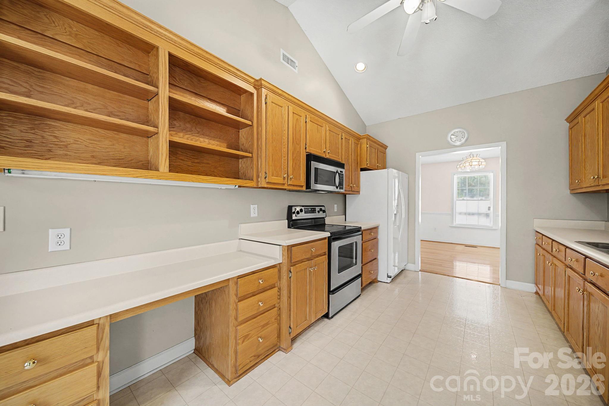 865 N Highway 161 Highway Property Photo 14
