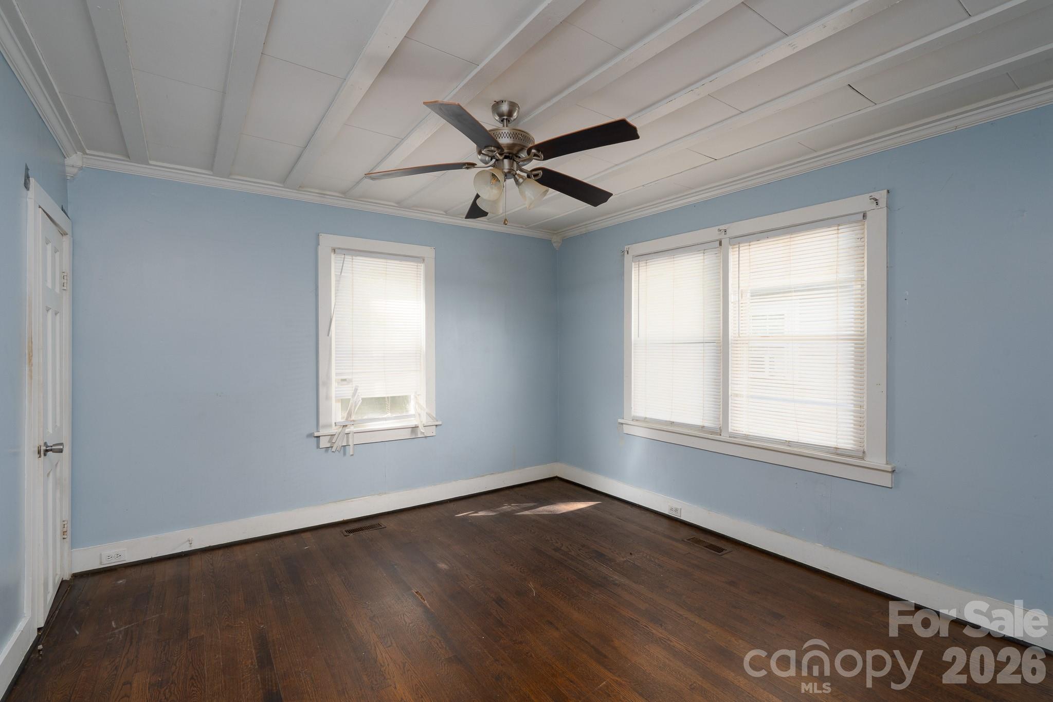 1823 2nd Street Property Photo 8