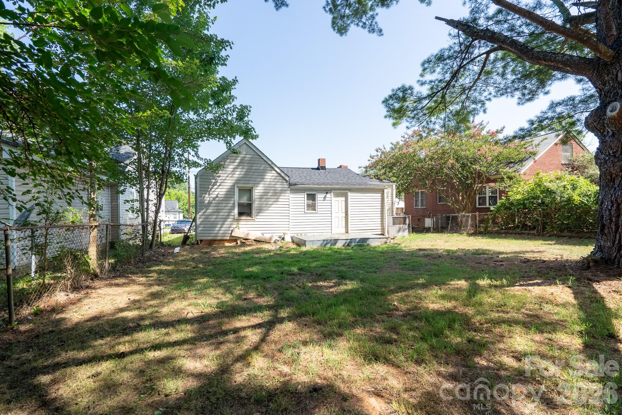 1823 2nd Street Property Photo 24
