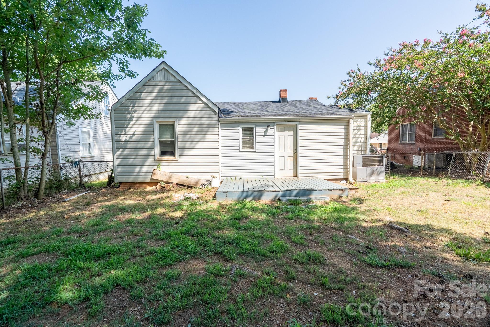 1823 2nd Street Property Photo 26