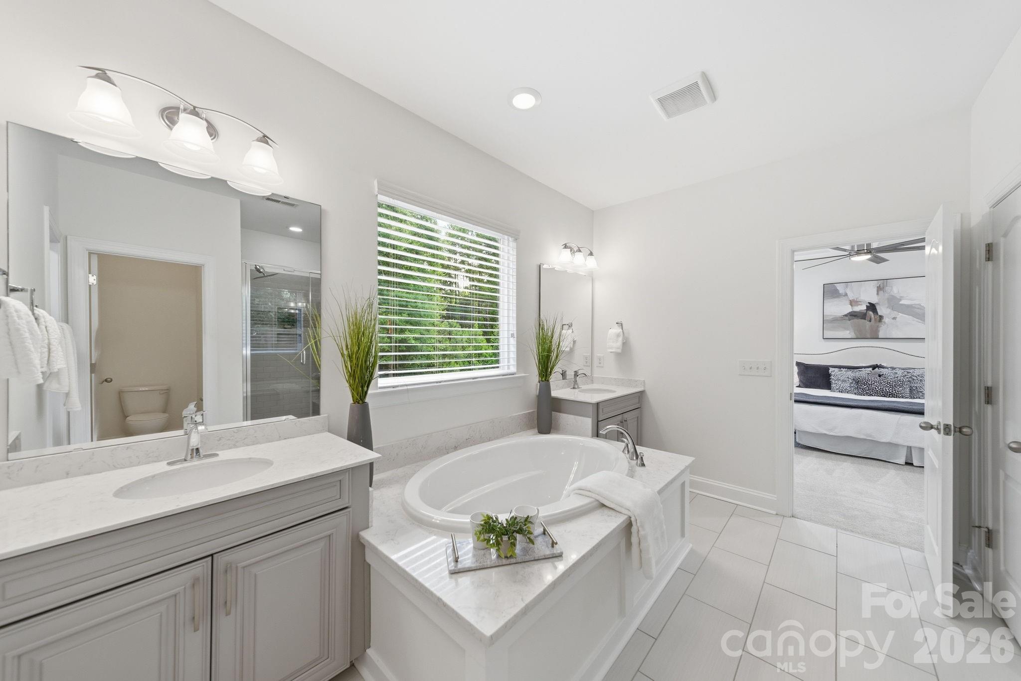 163 Monteray Oaks Circle Property Photo 24