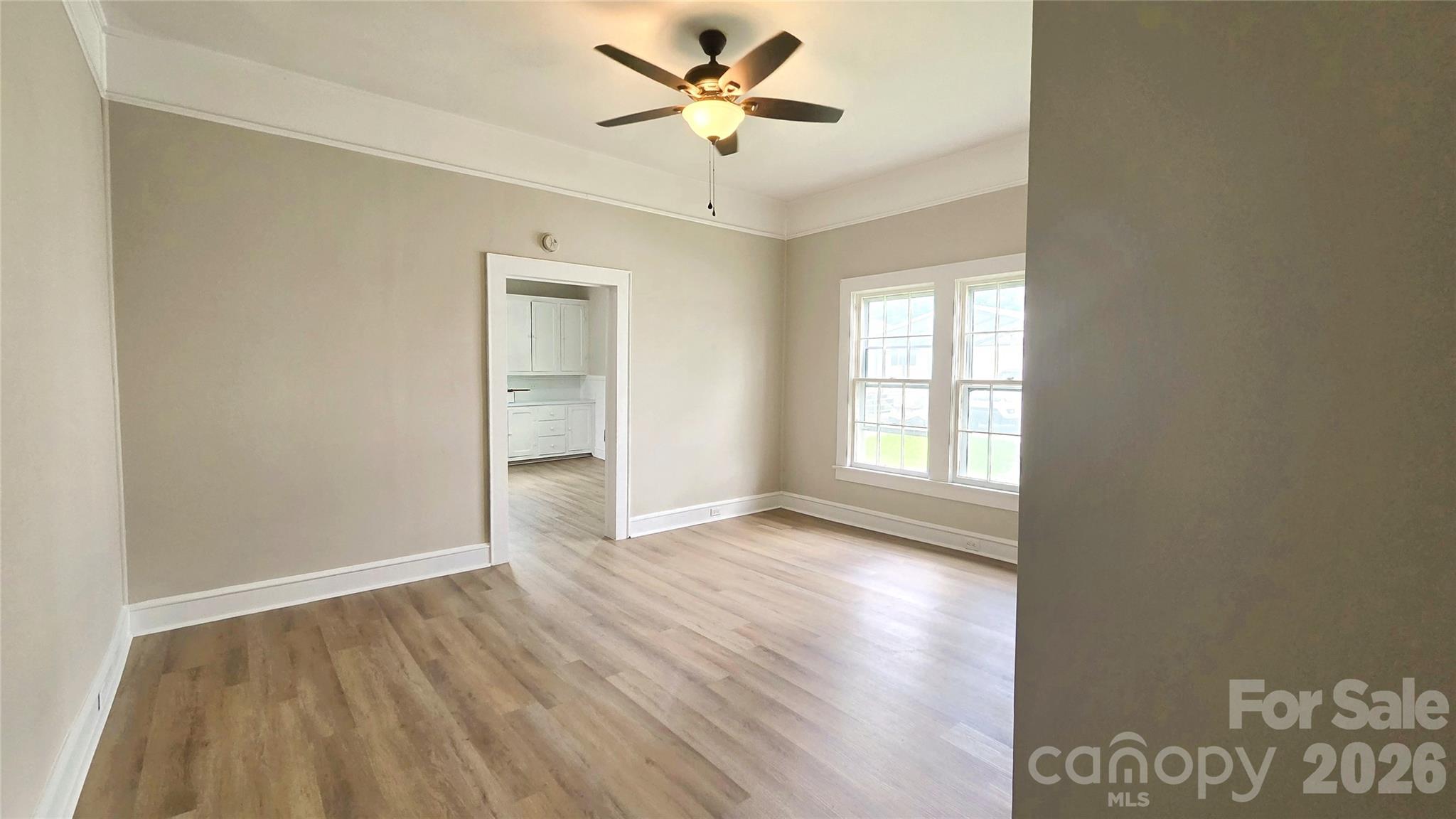 304 Nw Bleachery Court Property Photo 5
