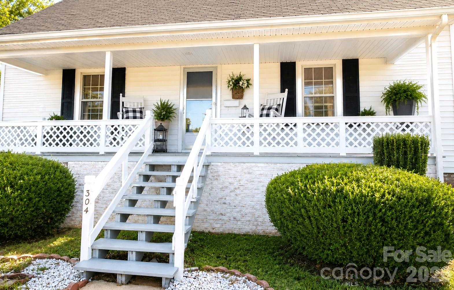 304 Nw Bleachery Court Property Photo 10