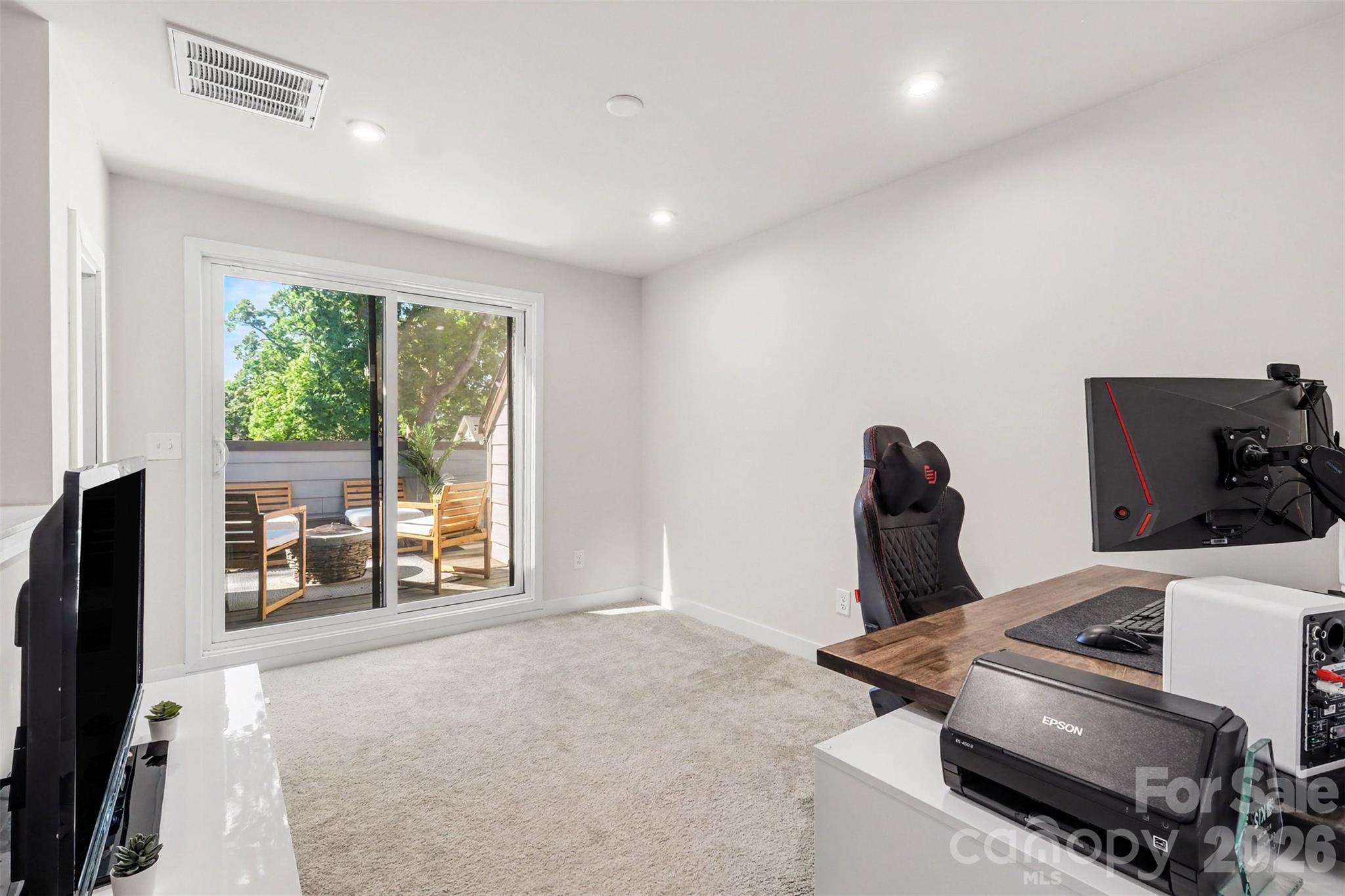 300 Twinflower Lane Property Photo 20