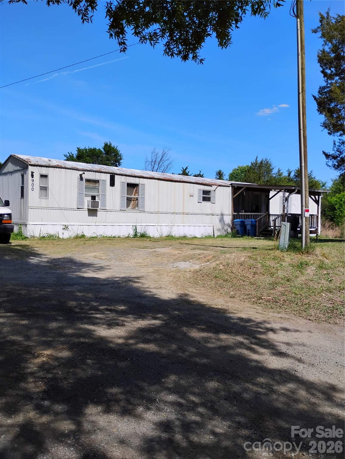 2900 Irish Potato Road Property Photo 1