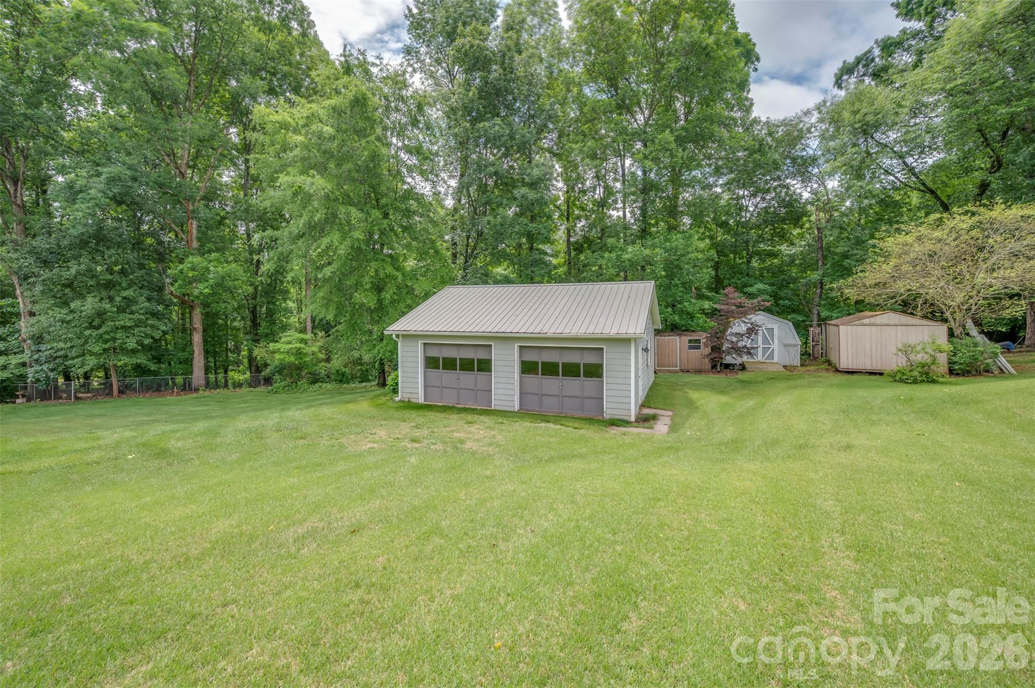 236 Cardinal Road 43 Property Photo 3