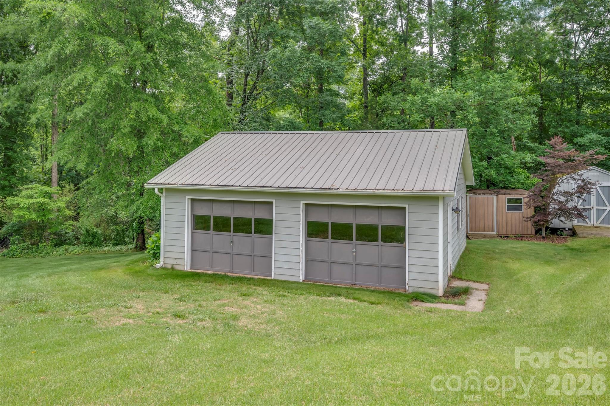 236 Cardinal Road 43 Property Photo 4