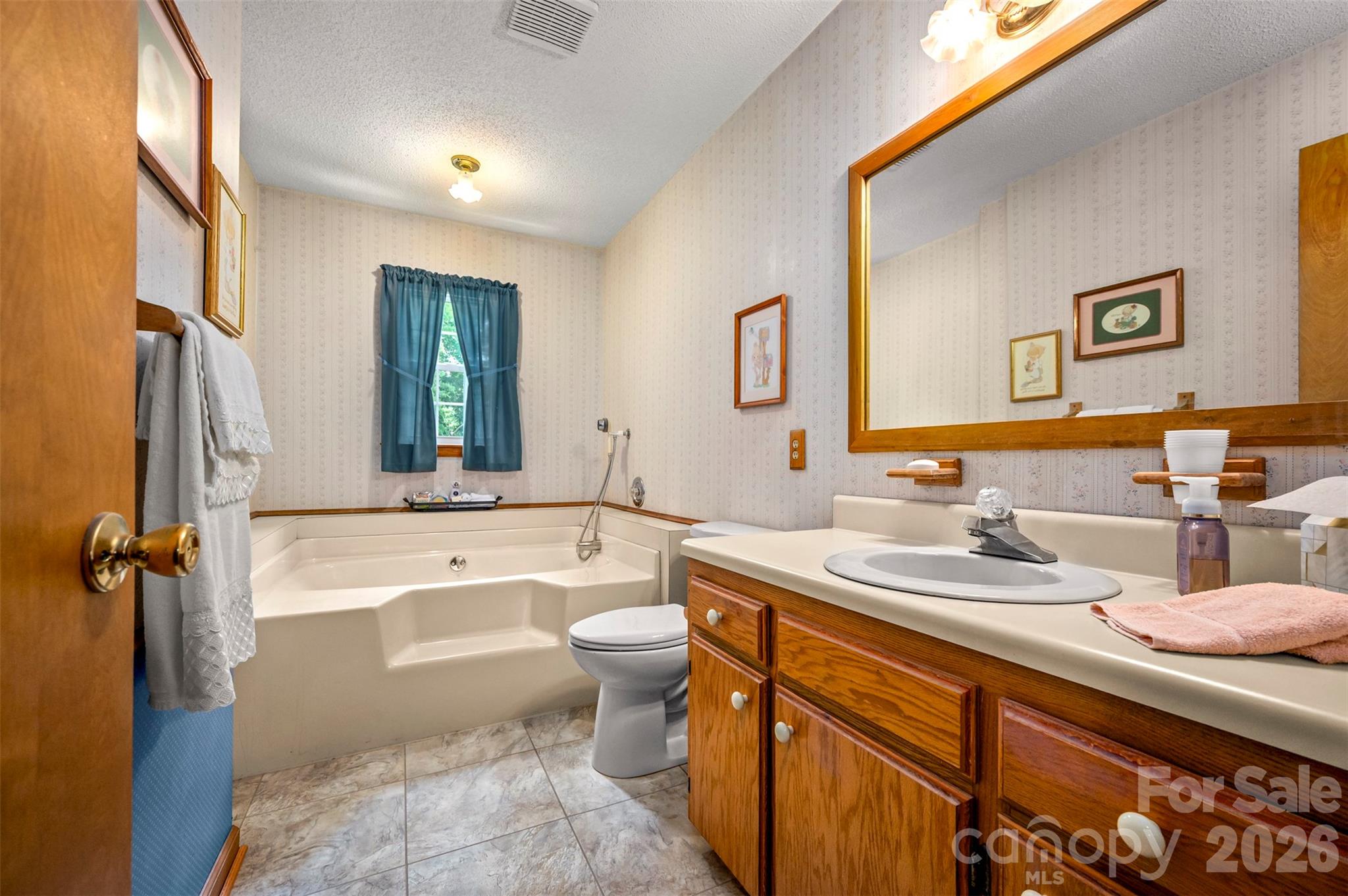 236 Cardinal Road 43 Property Photo 25