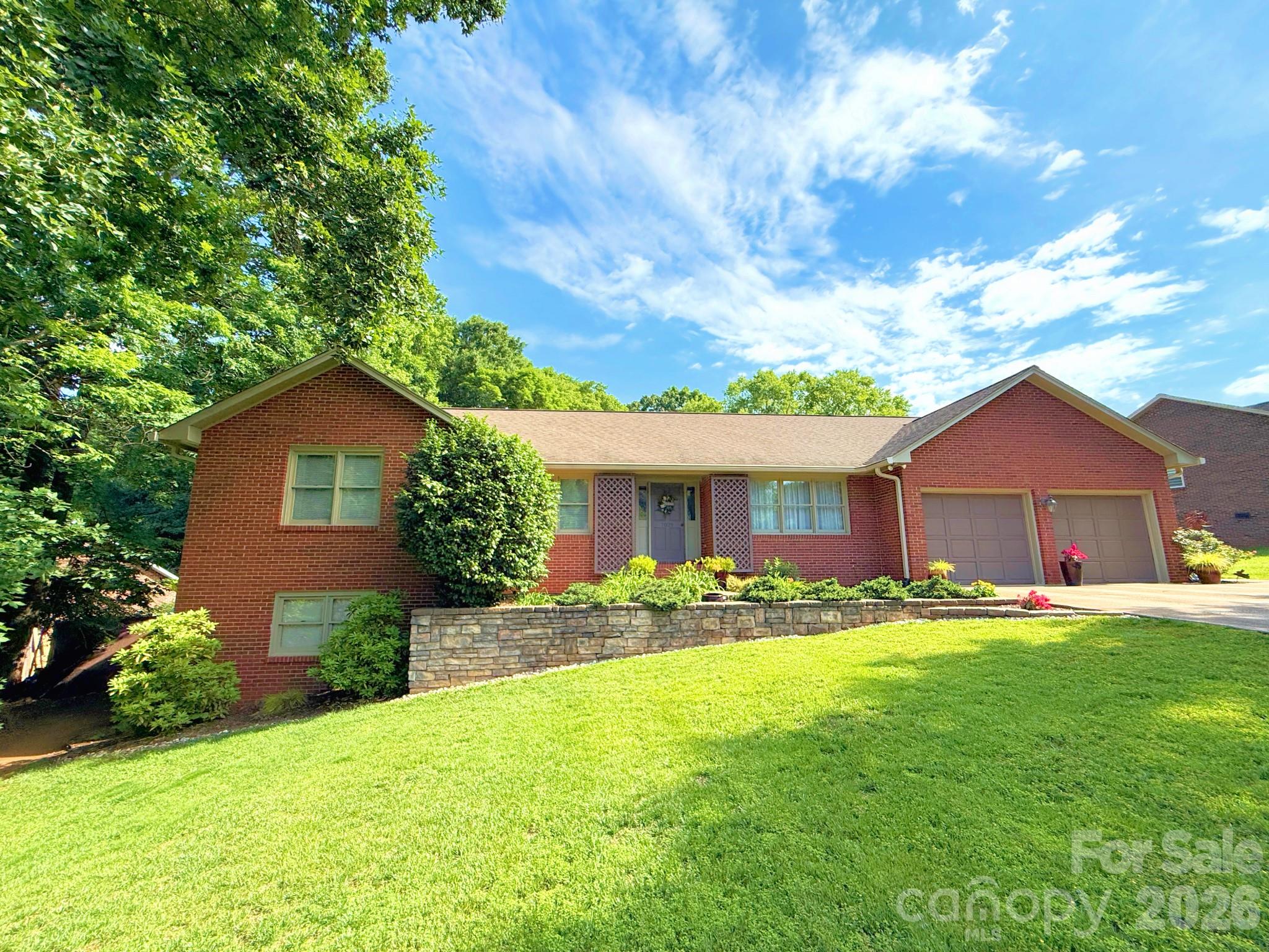 7029 Forest Hills Drive Property Photo 1