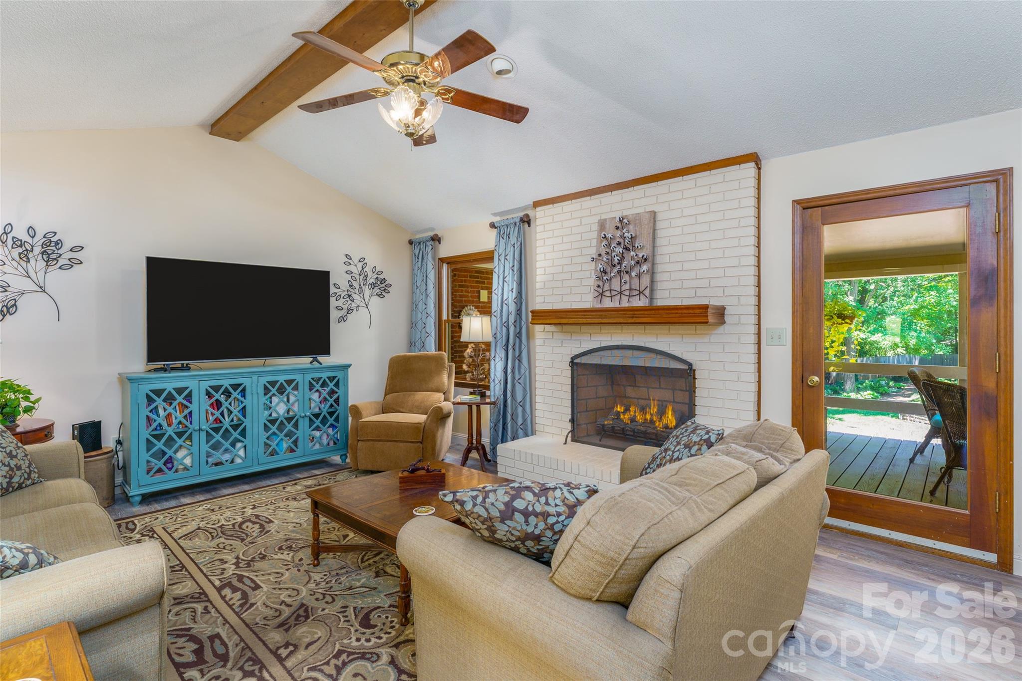 7029 Forest Hills Drive Property Photo 7