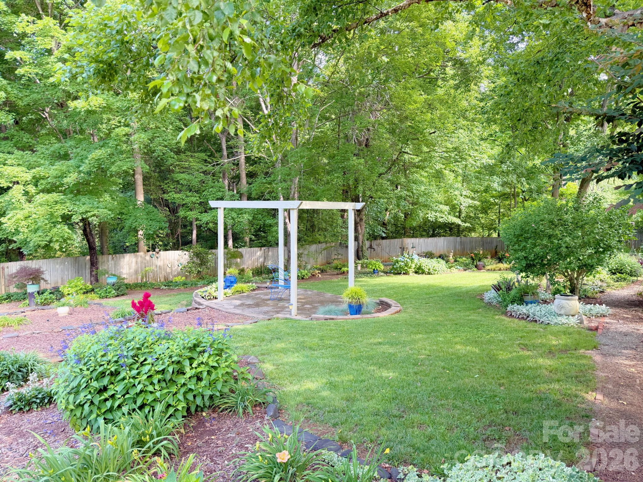 7029 Forest Hills Drive Property Photo 16