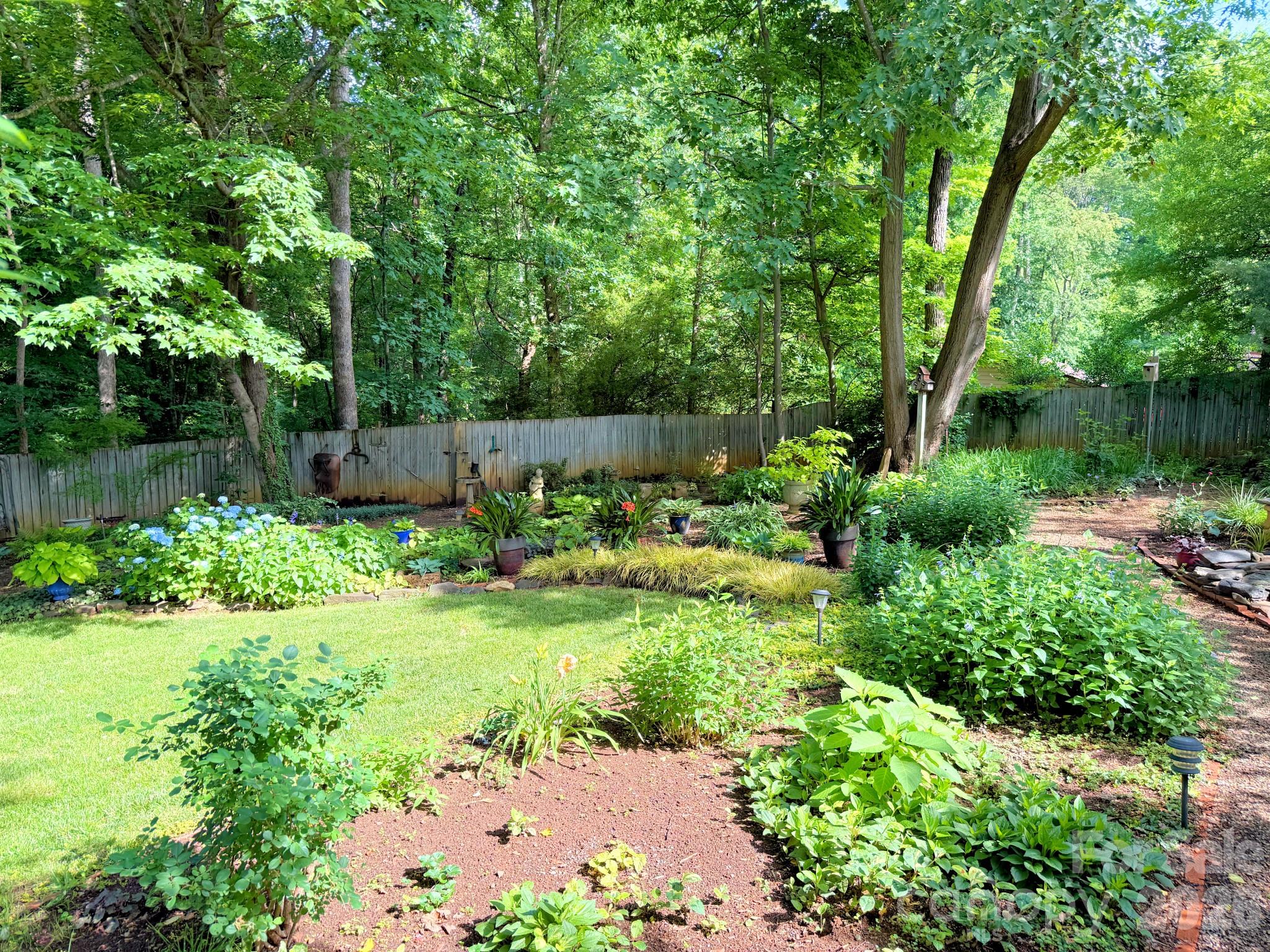7029 Forest Hills Drive Property Photo 17