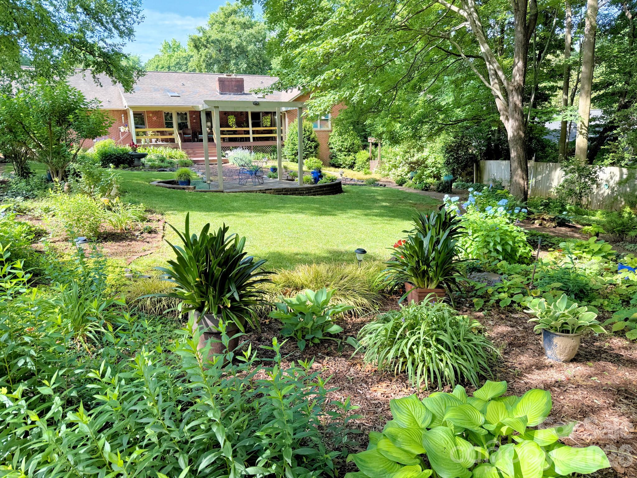 7029 Forest Hills Drive Property Photo 18