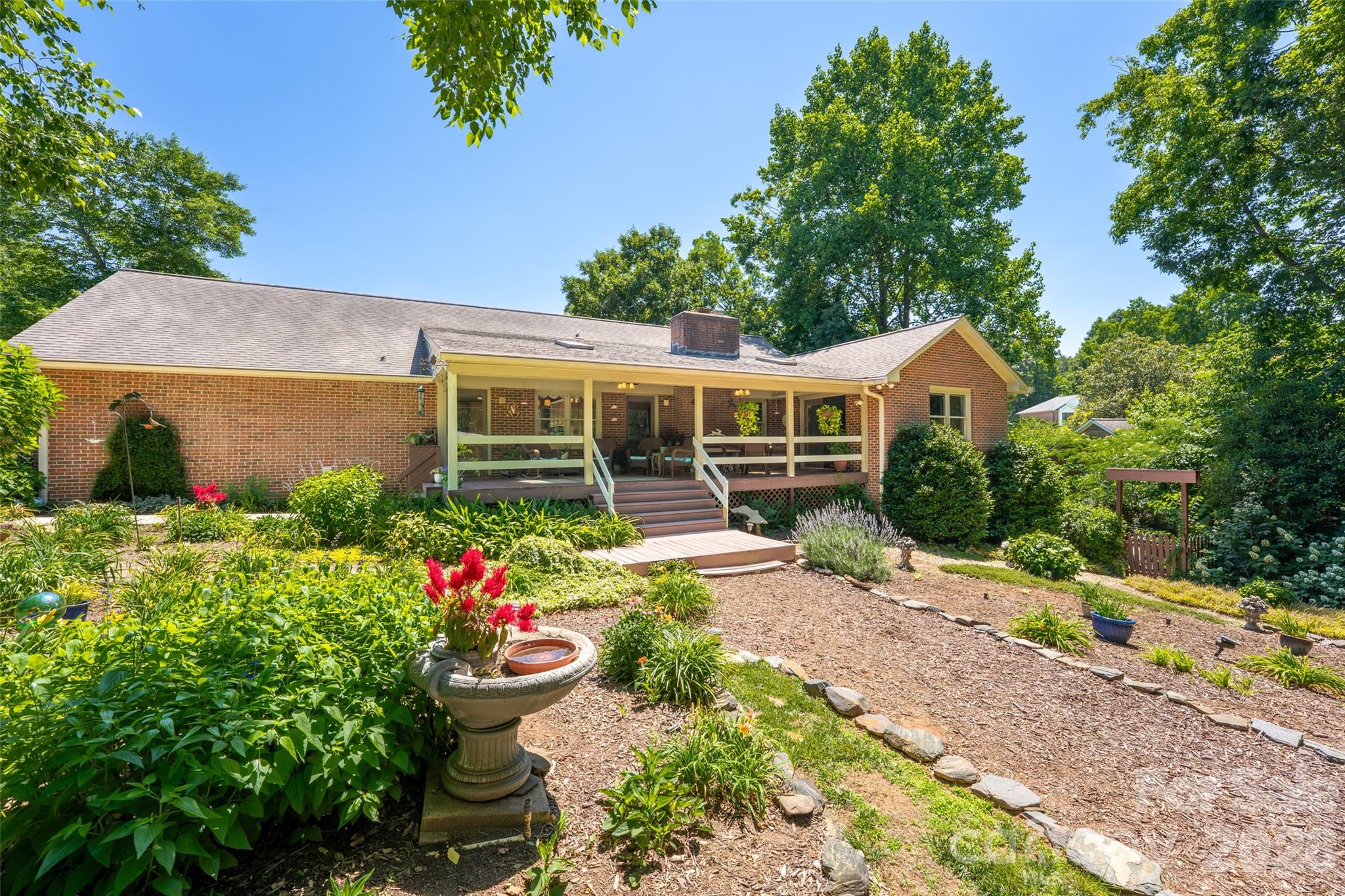 7029 Forest Hills Drive Property Photo 26
