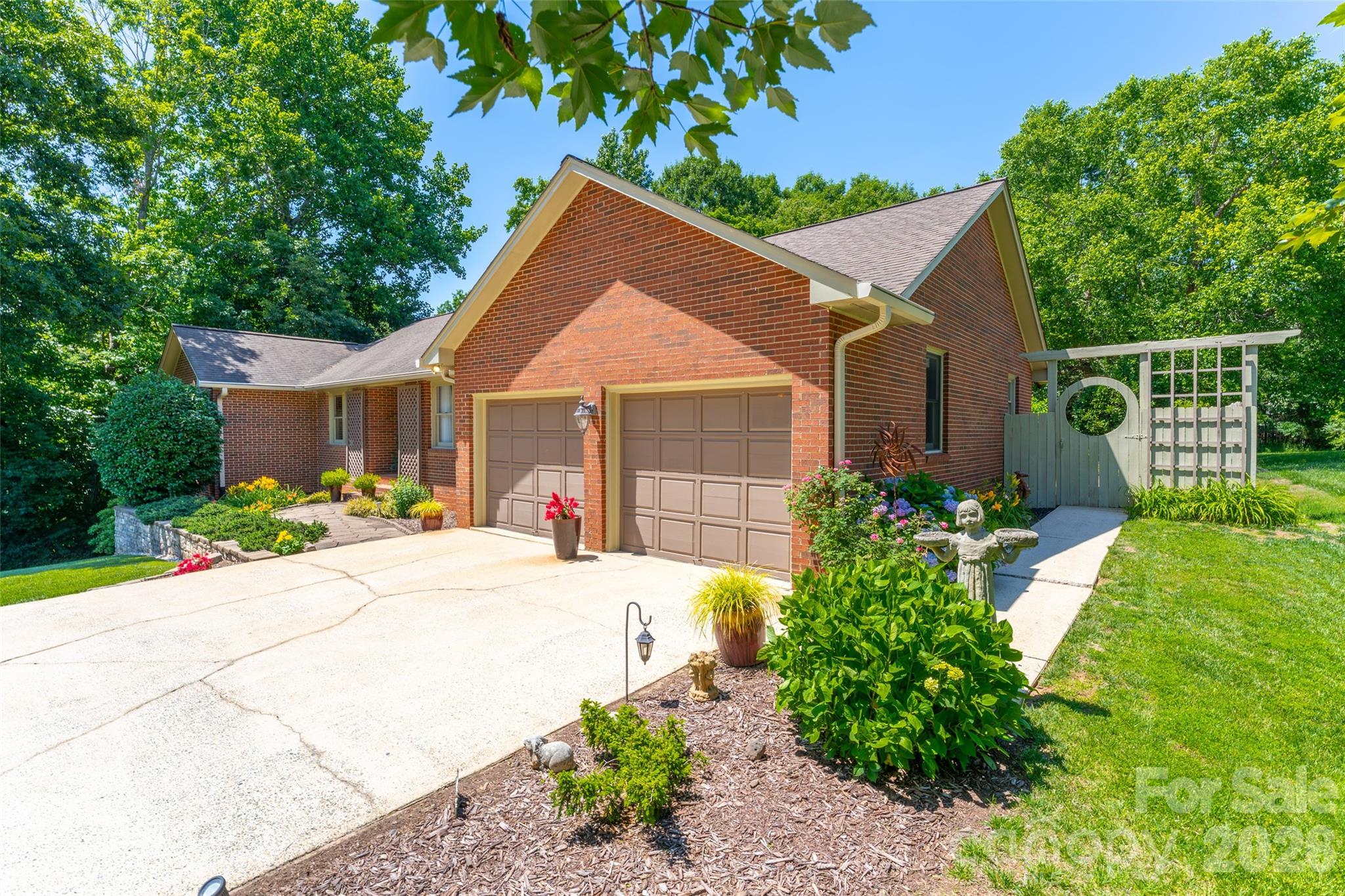 7029 Forest Hills Drive Property Photo 41
