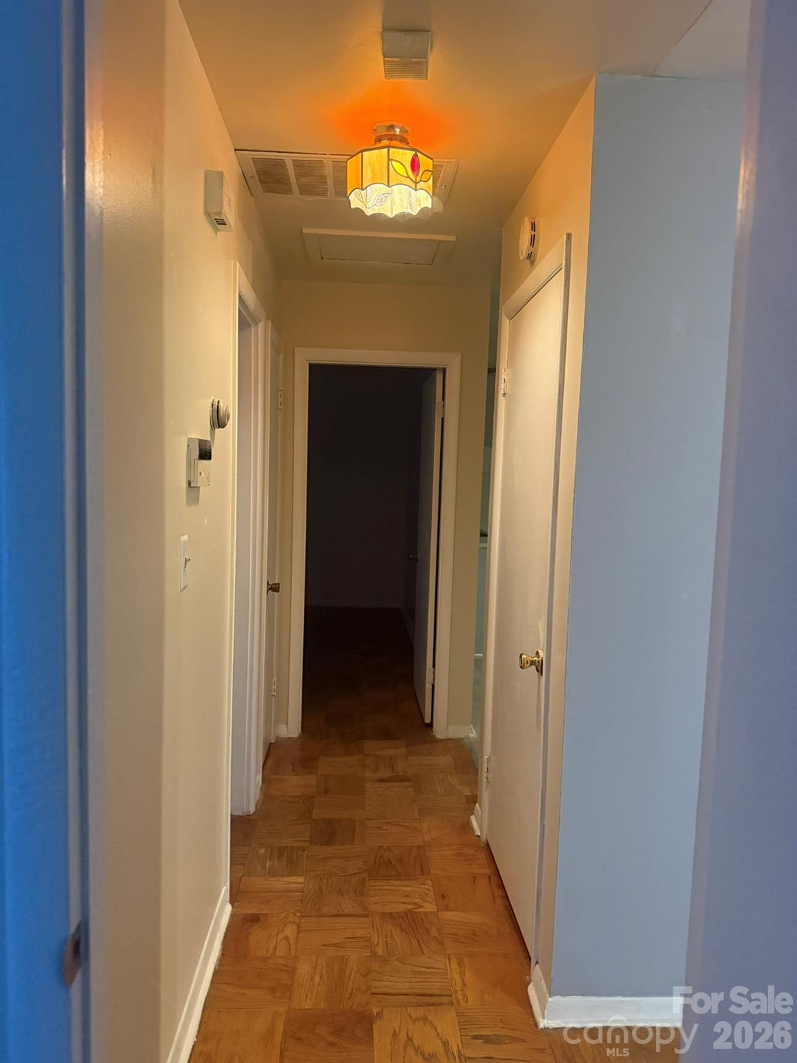 4915 Malibu Drive Property Photo 10