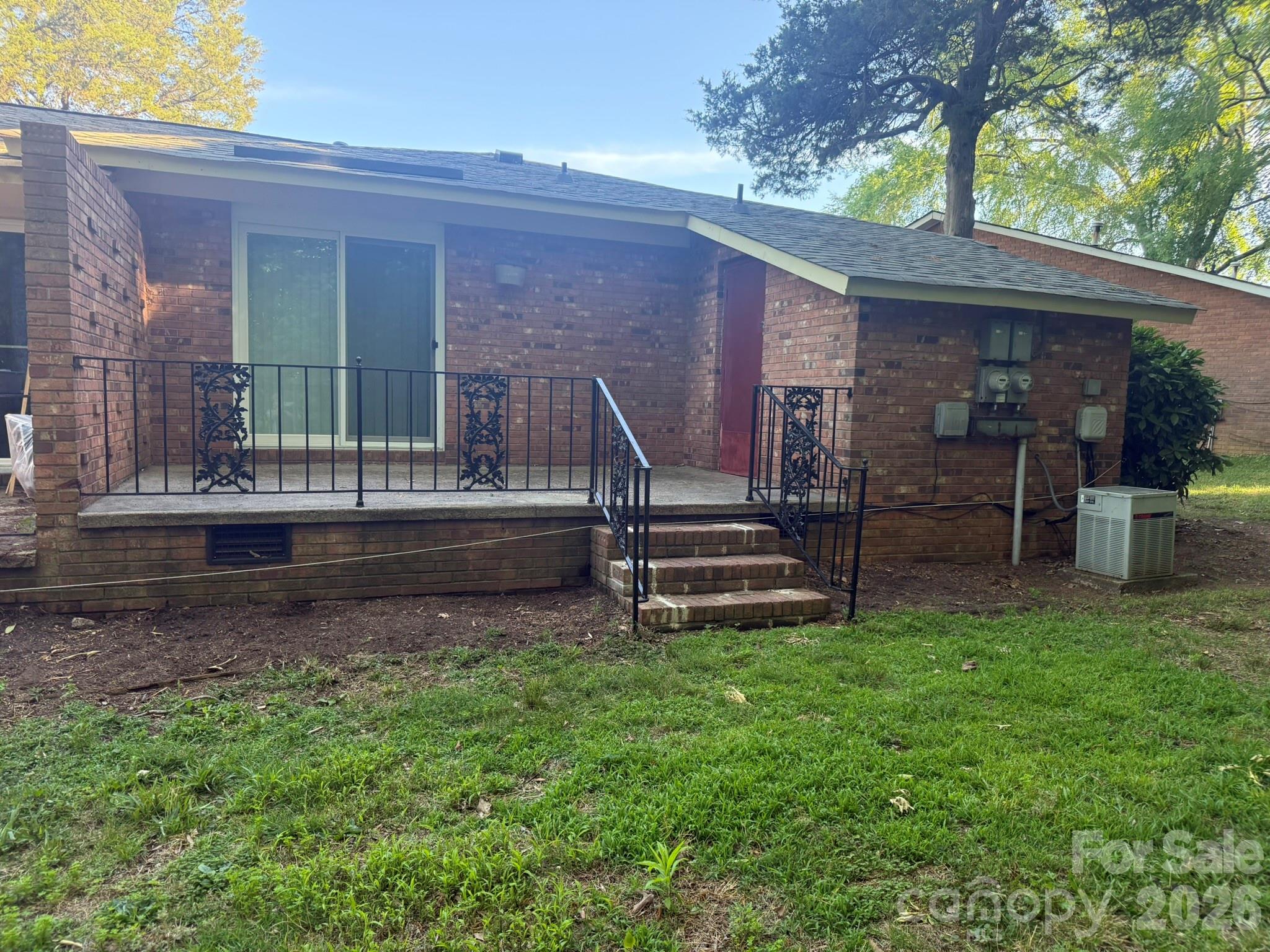 4915 Malibu Drive Property Photo 28