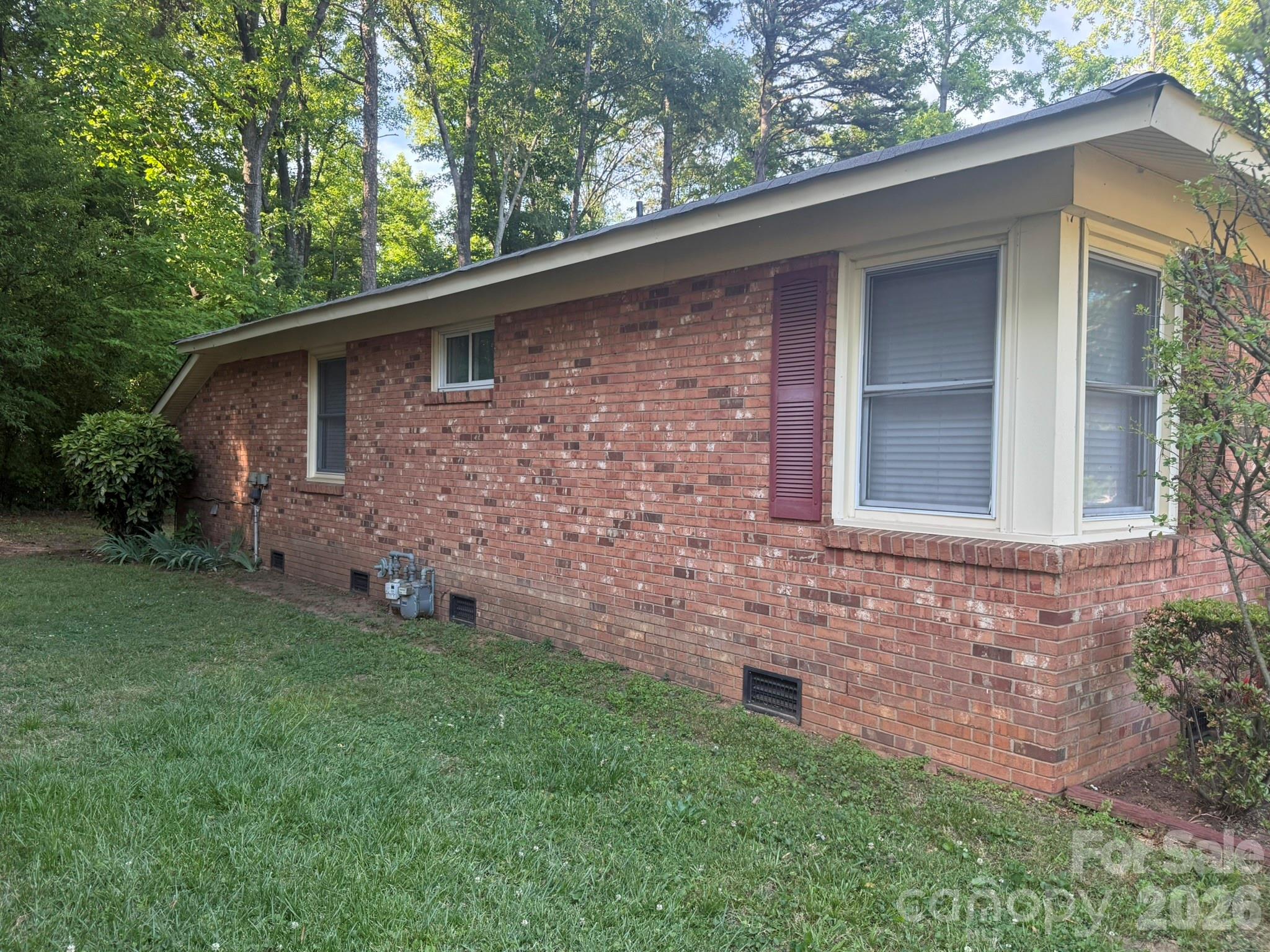 4915 Malibu Drive Property Photo 35