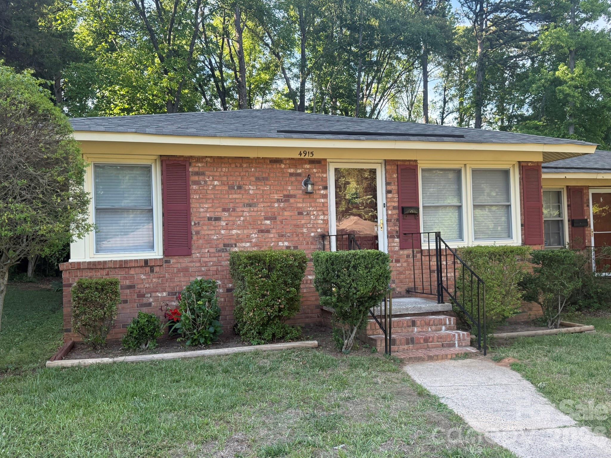 4915 Malibu Drive Property Photo 37