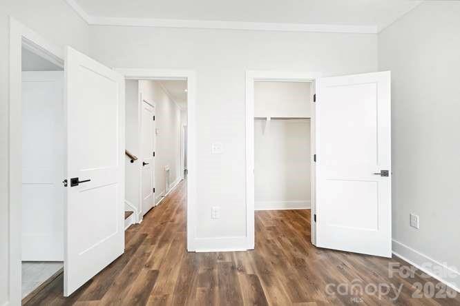 1300 E 10th Street 11 Property Photo 11