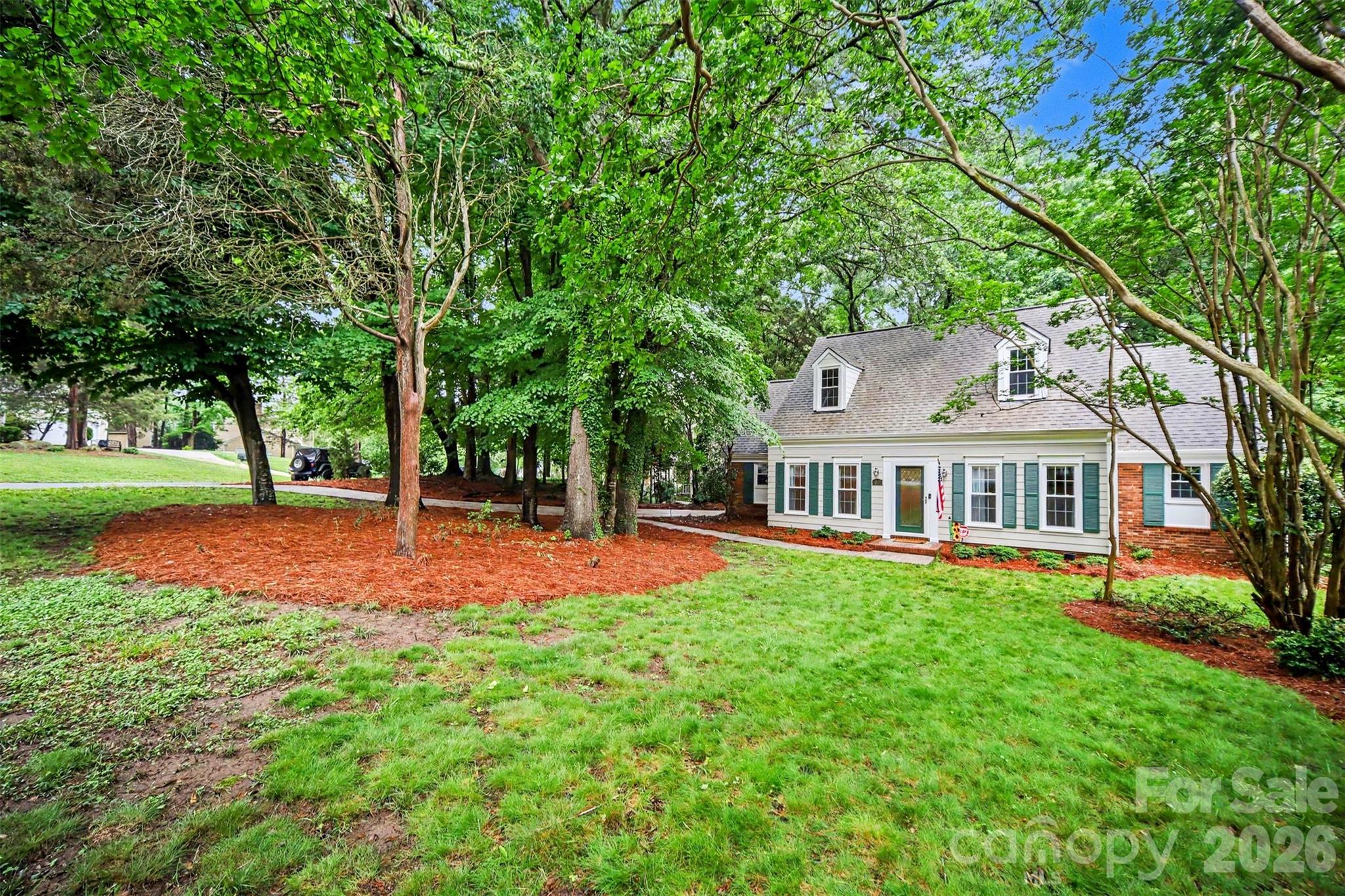 8644 Kirchenbaum Drive Property Photo 3