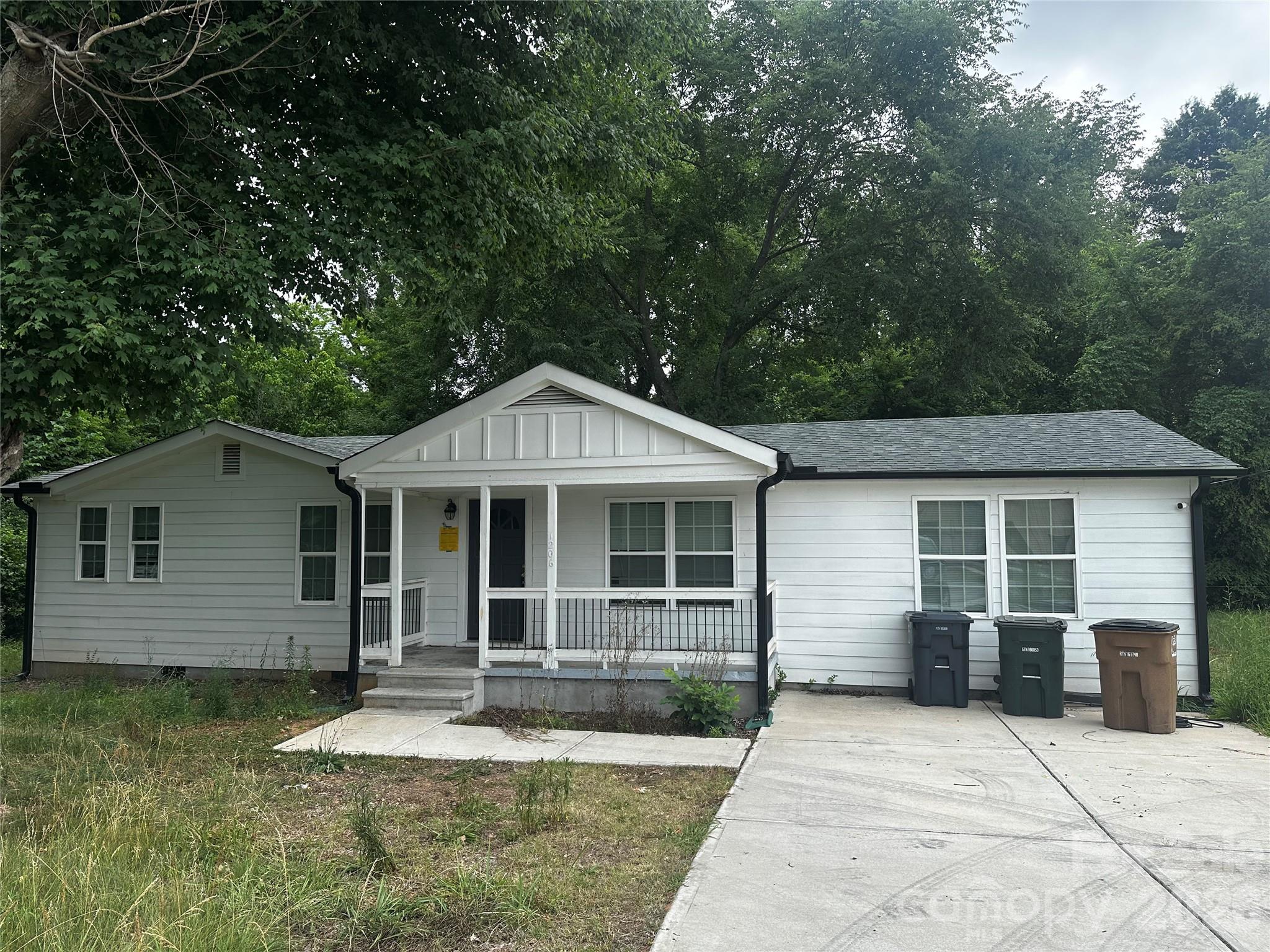 1206 Nealtown Road Property Photo 1