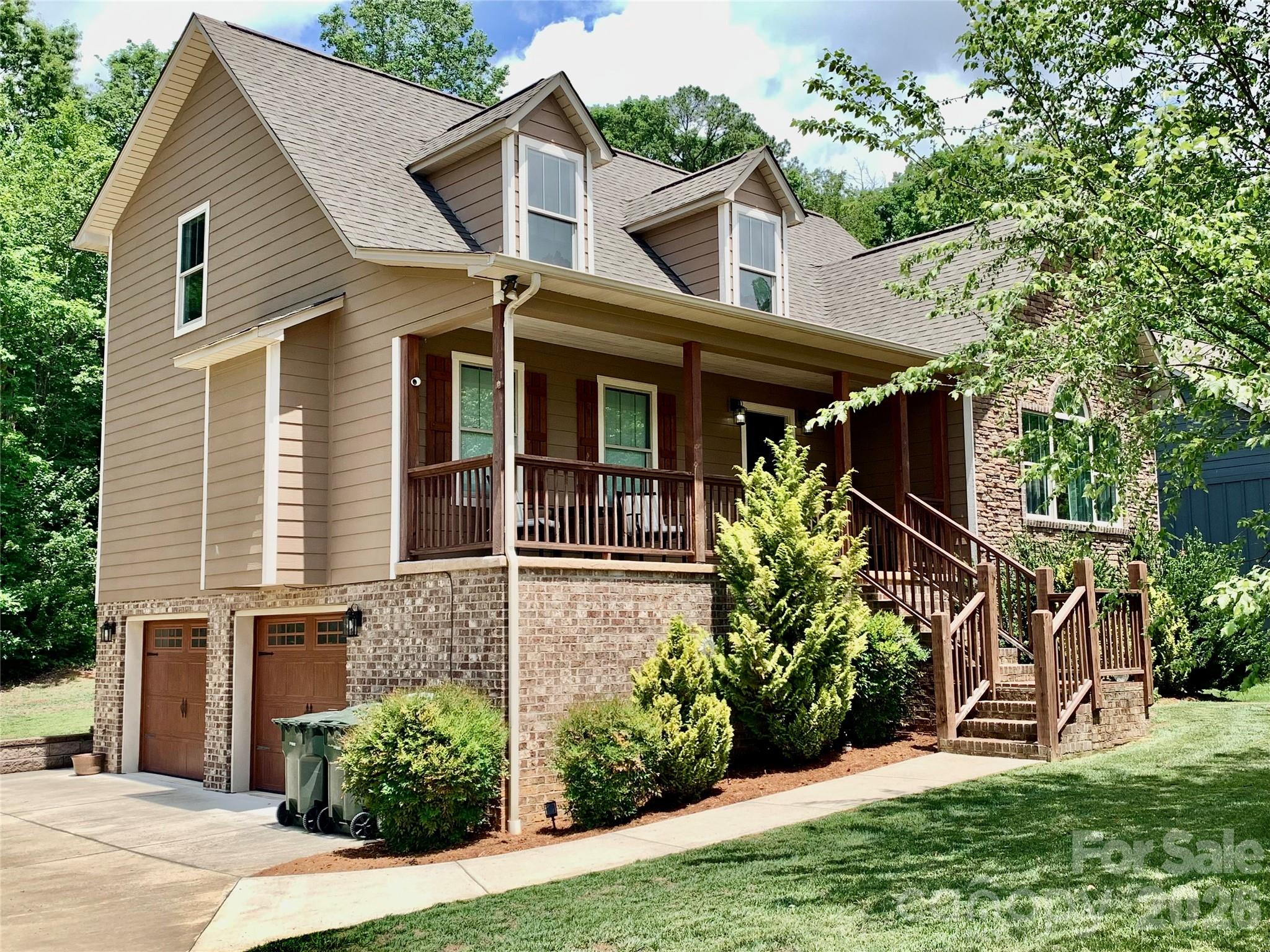 124 Maplewood Court Property Photo 4
