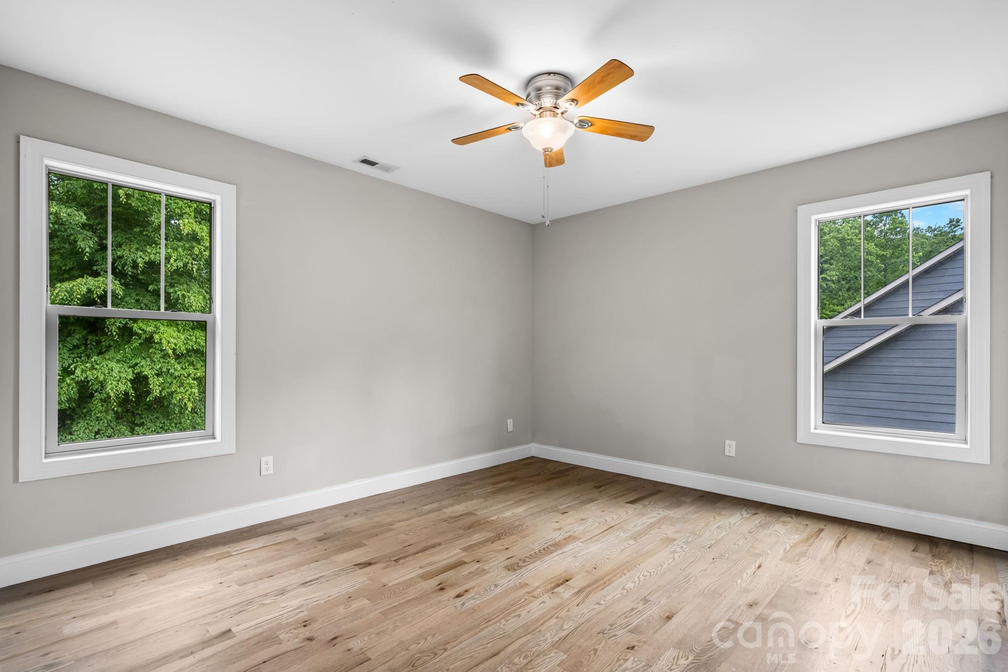 124 Maplewood Court Property Photo 26