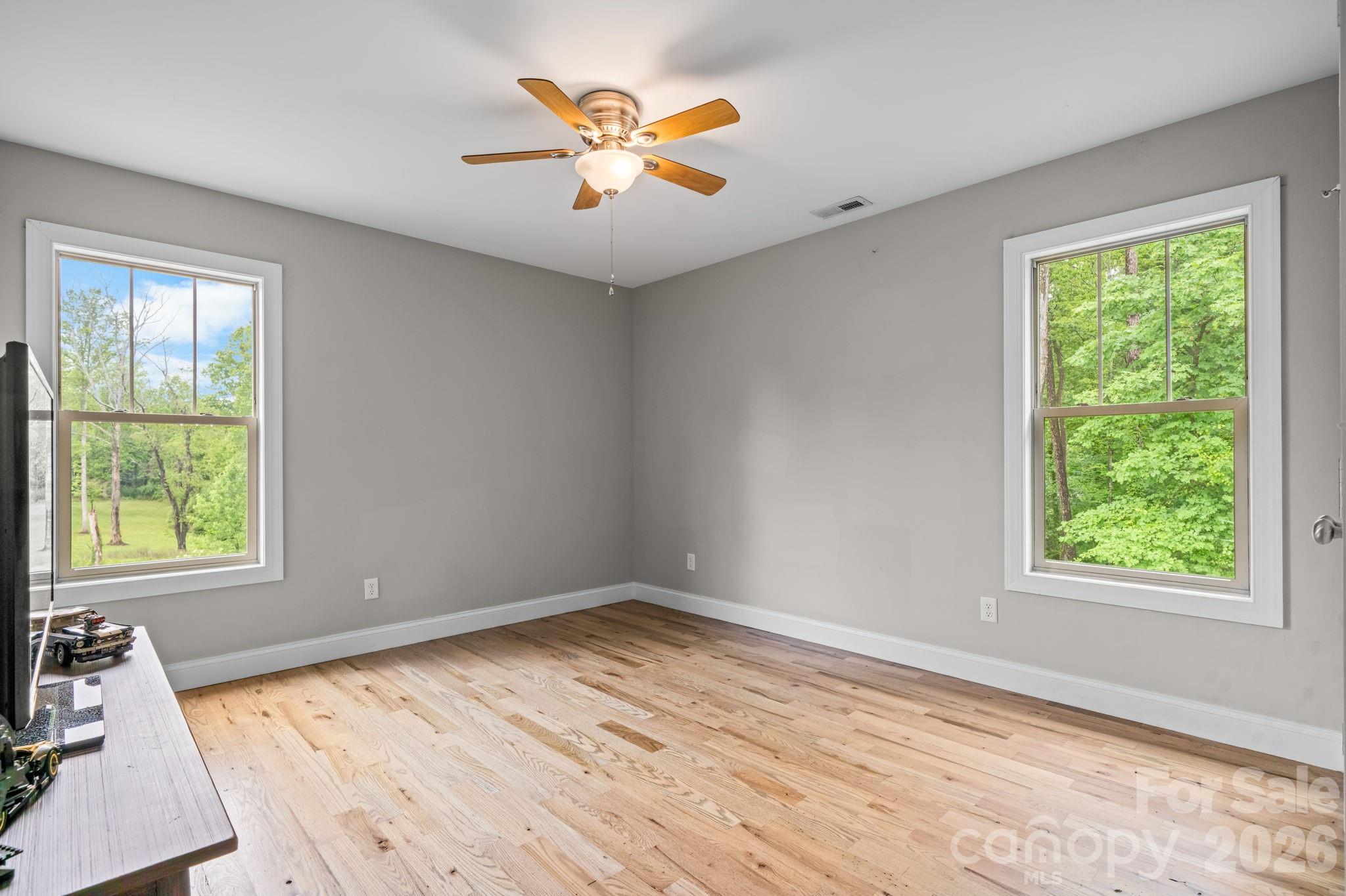 124 Maplewood Court Property Photo 29
