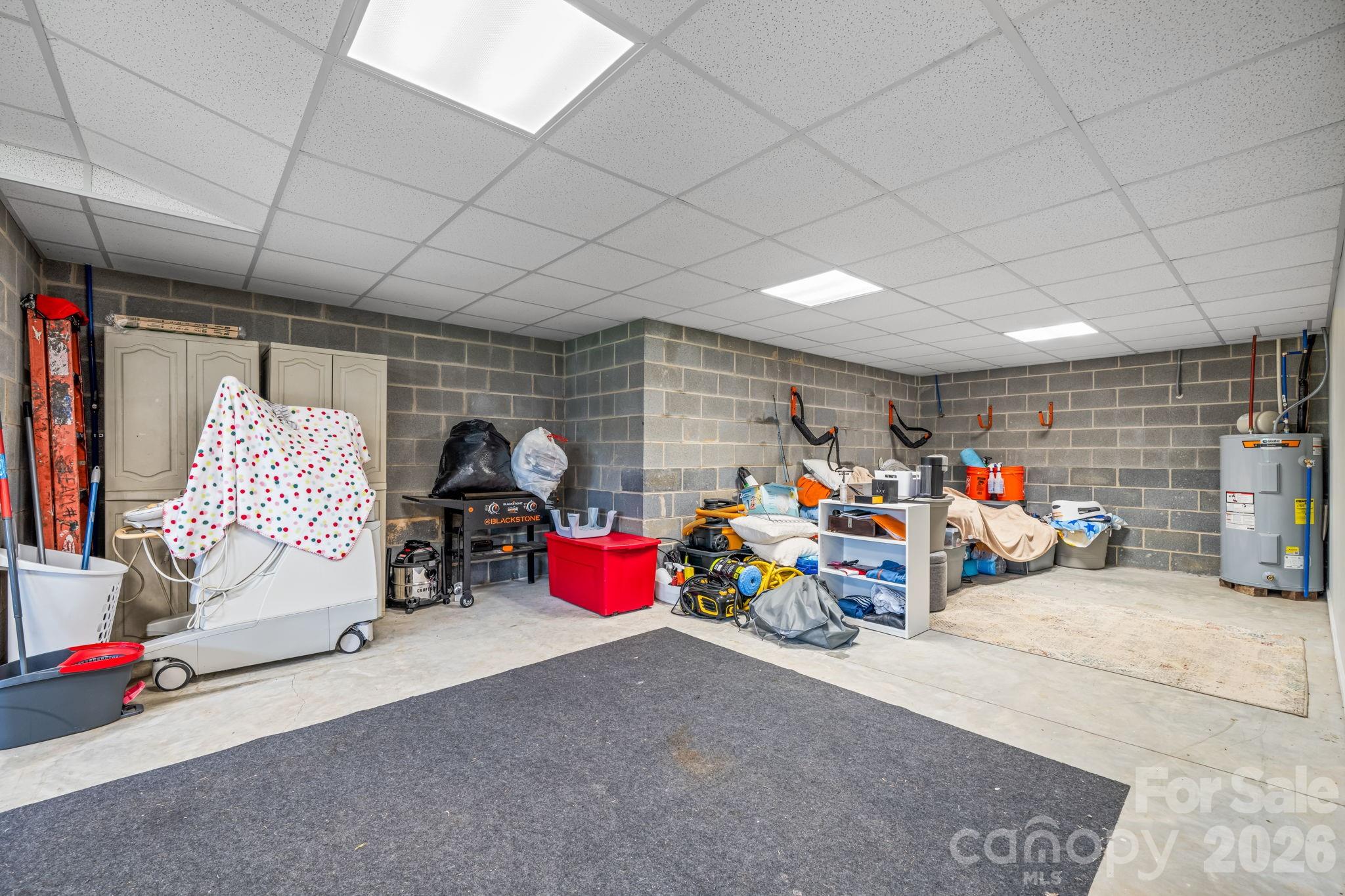 124 Maplewood Court Property Photo 32