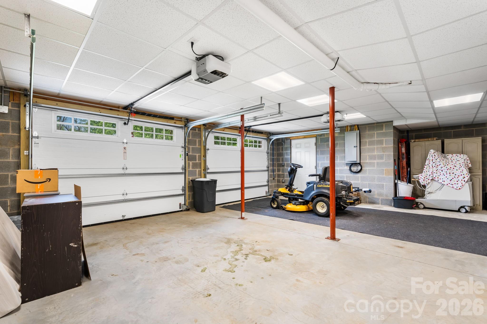 124 Maplewood Court Property Photo 33