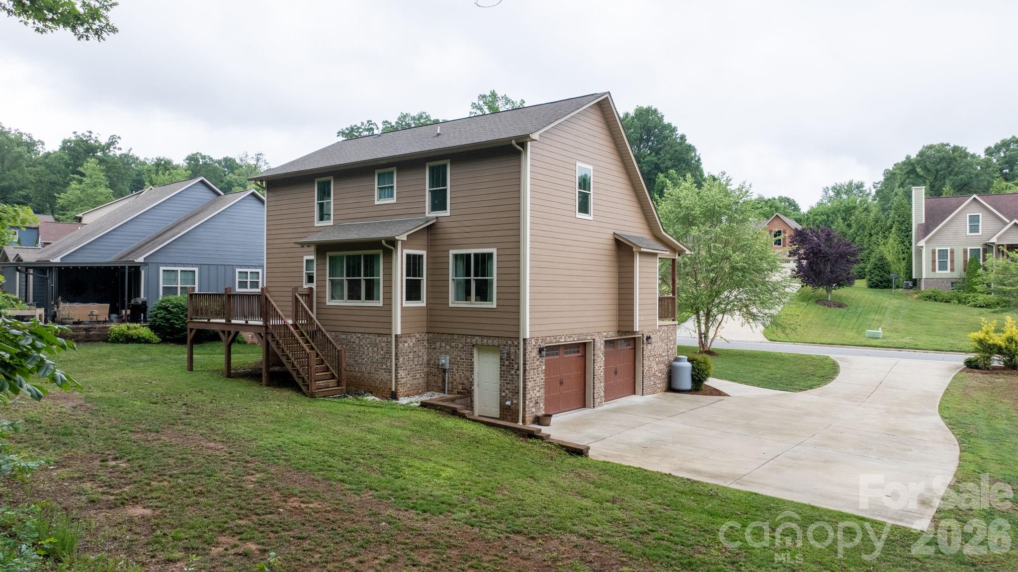 124 Maplewood Court Property Photo 35