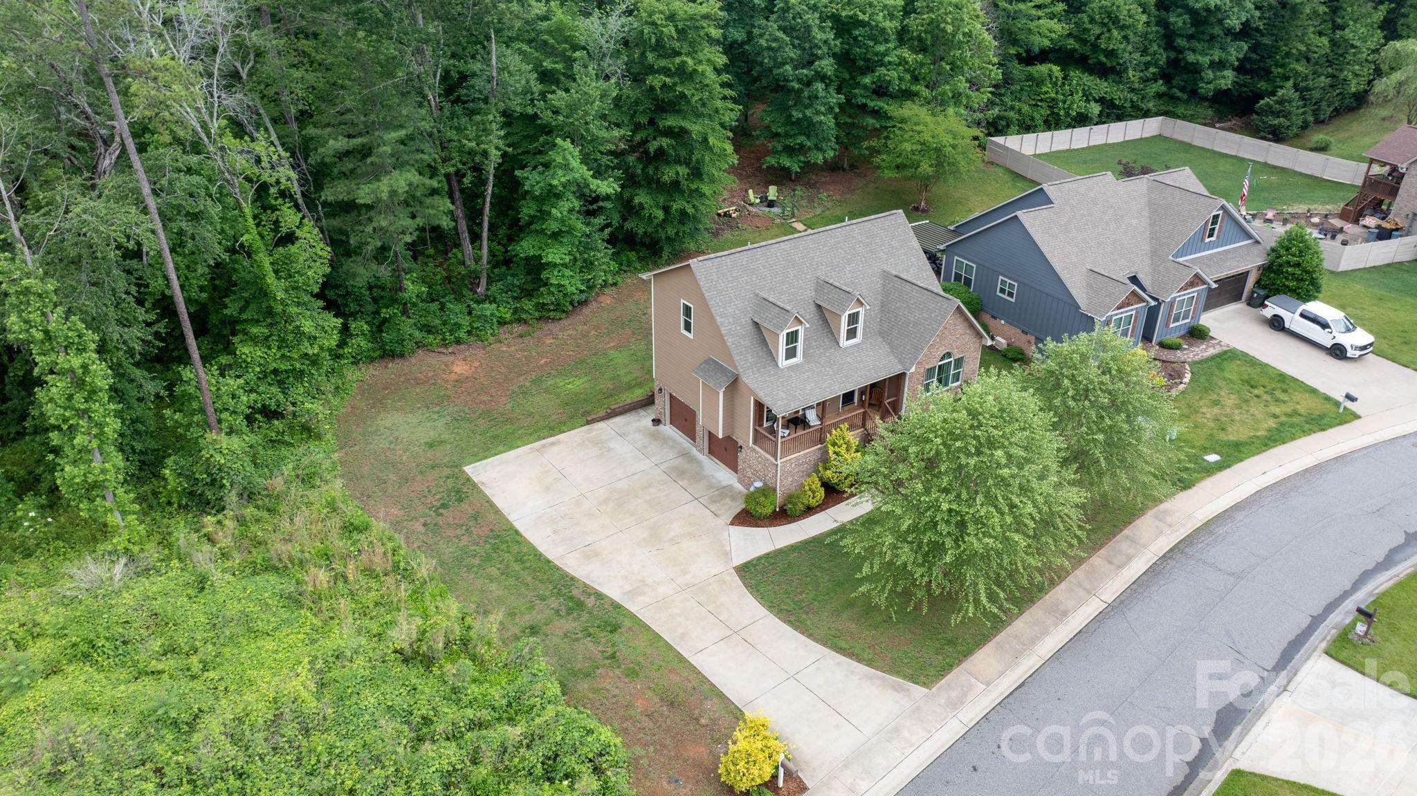 124 Maplewood Court Property Photo 47