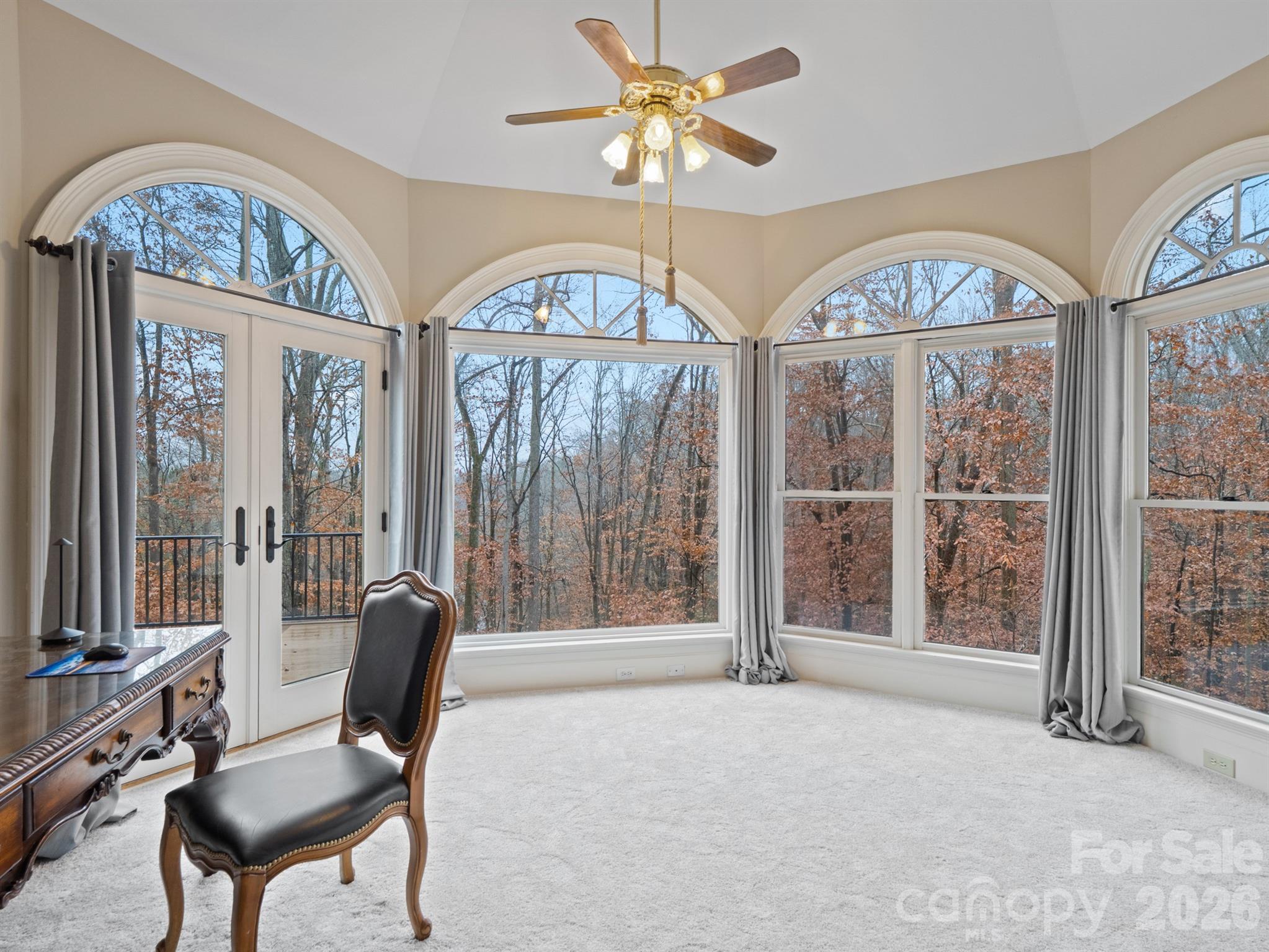 1090 N Saunders Drive Property Photo 20
