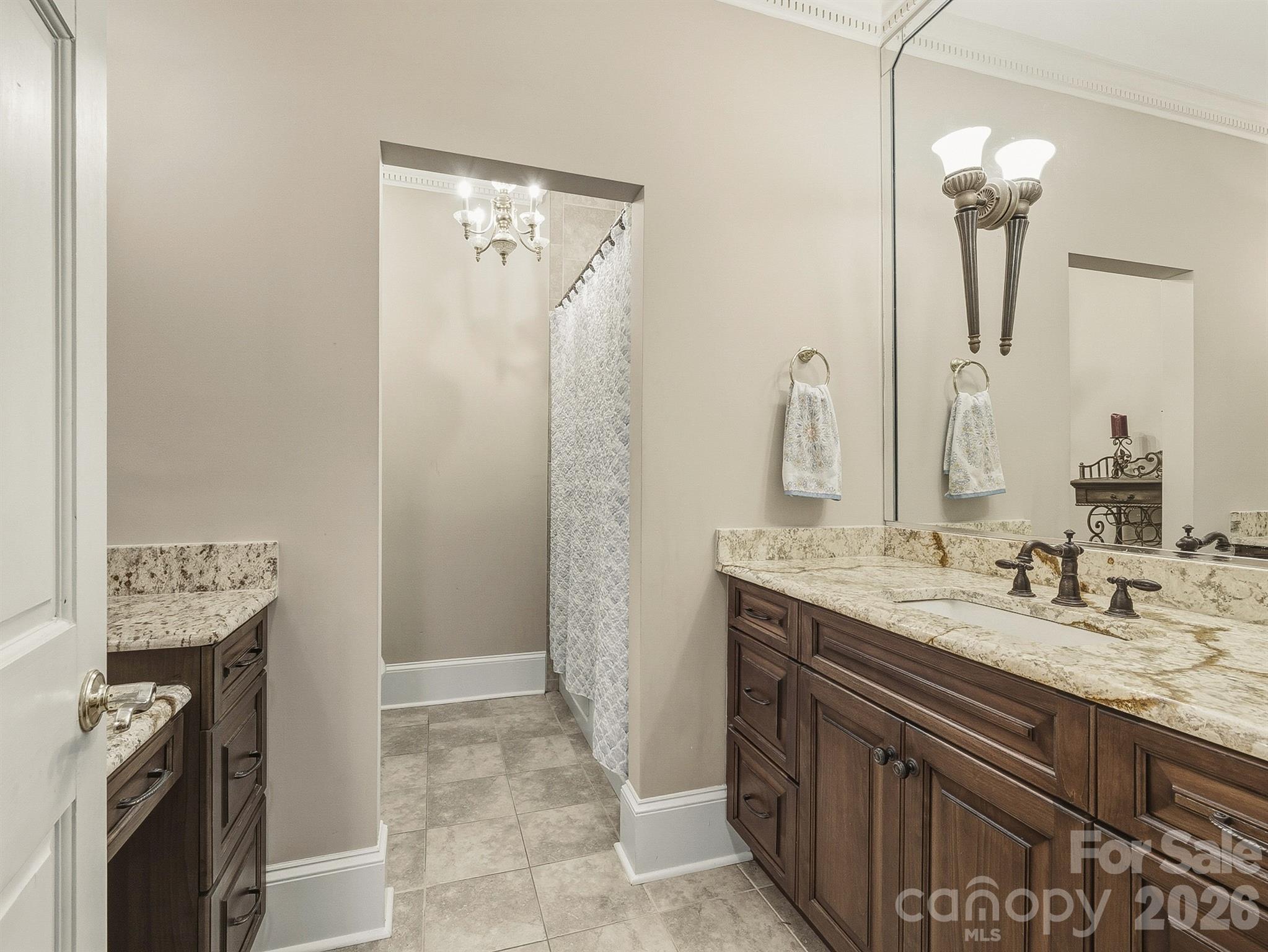 1090 N Saunders Drive Property Photo 29