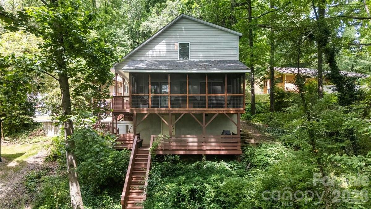122 Arnold Heights Property Photo 3