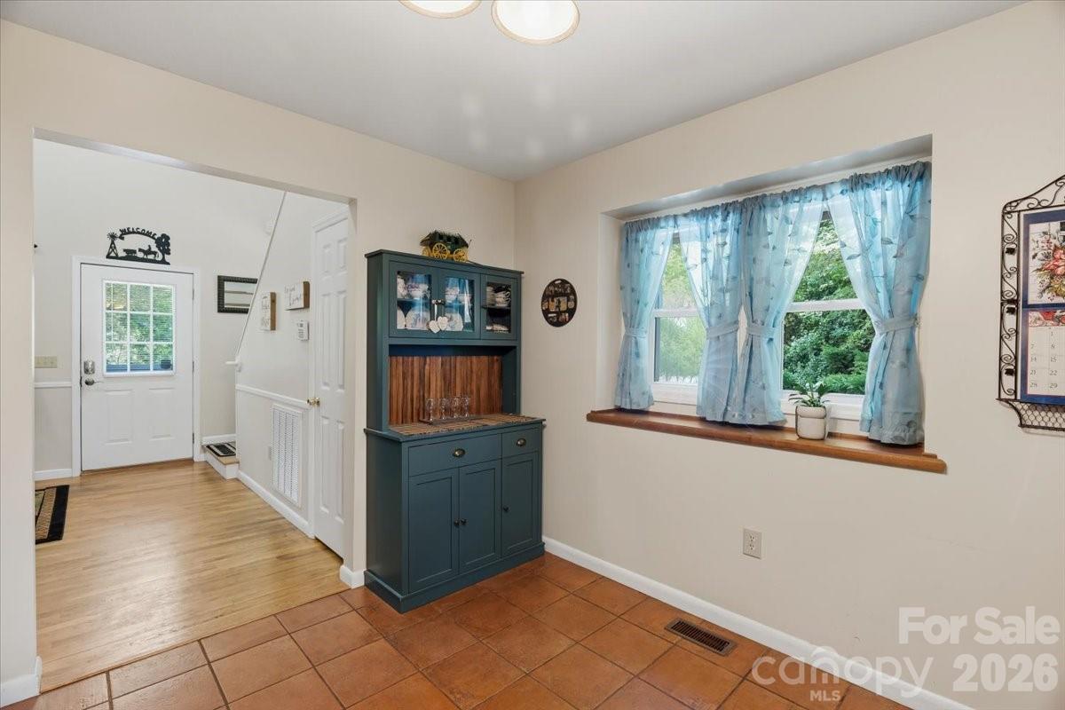 122 Arnold Heights Property Photo 14