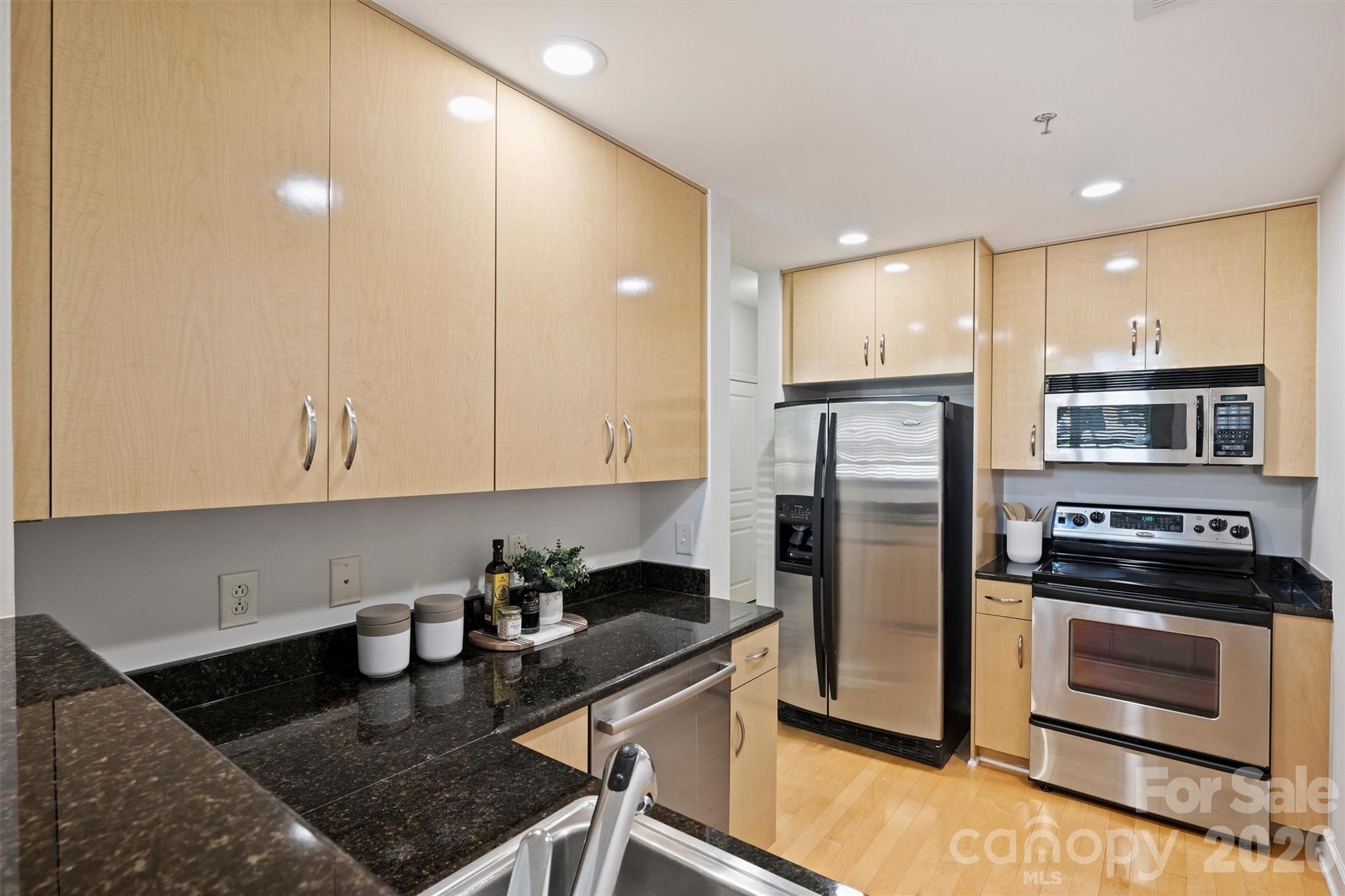 1320 Fillmore Avenue 107 Property Photo 17