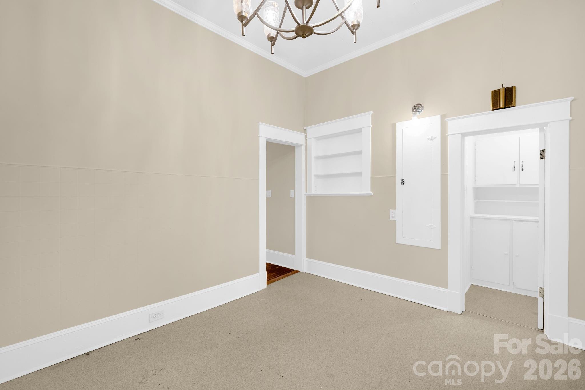 1820 S Park Drive Property Photo 16
