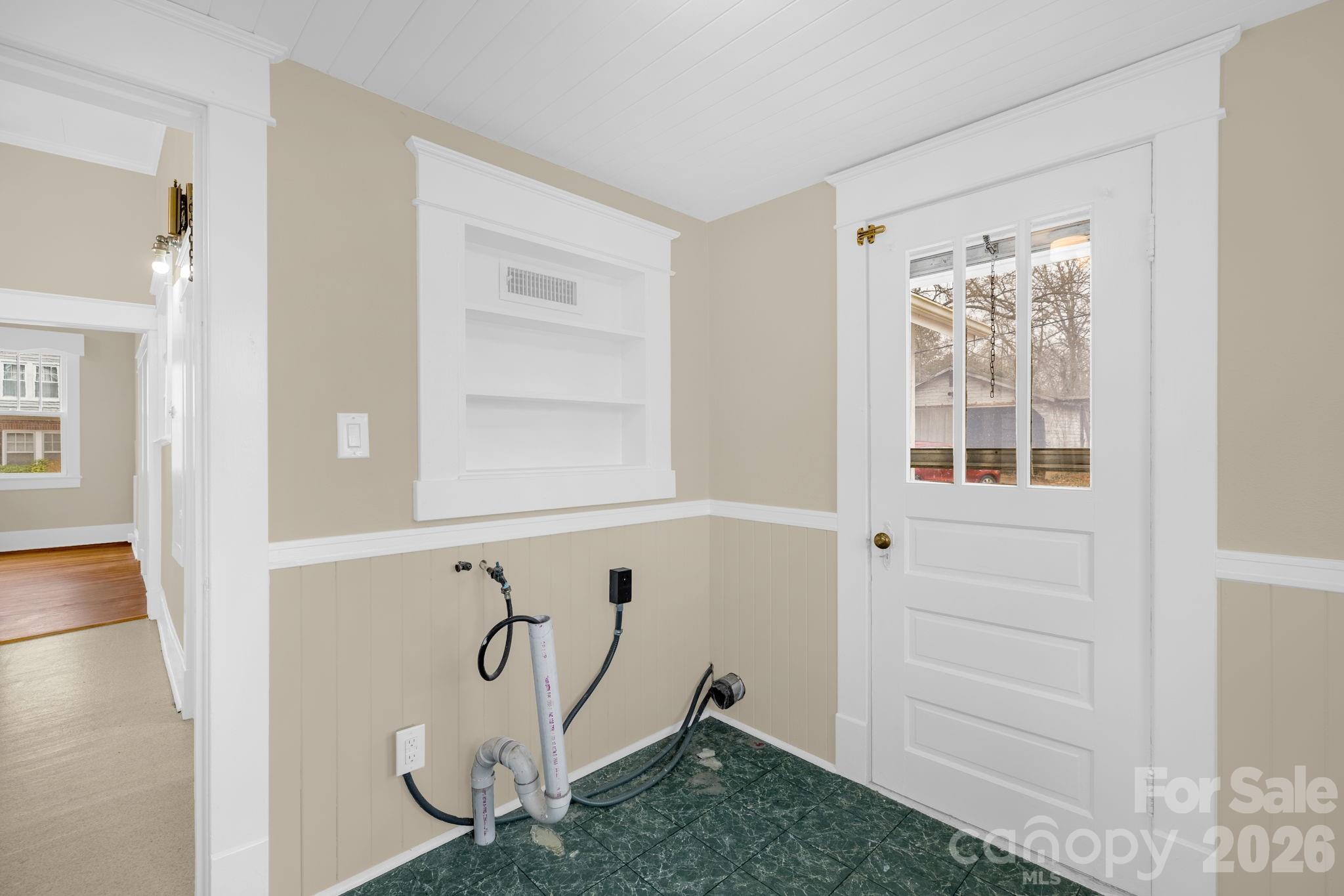 1820 S Park Drive Property Photo 29