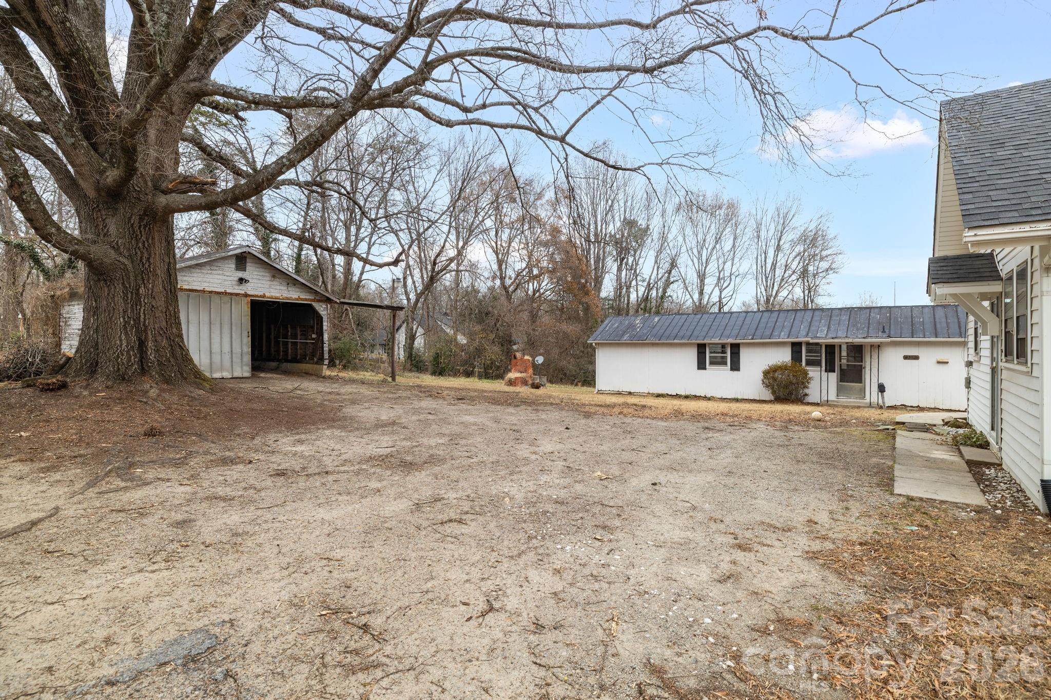 1820 S Park Drive Property Photo 31