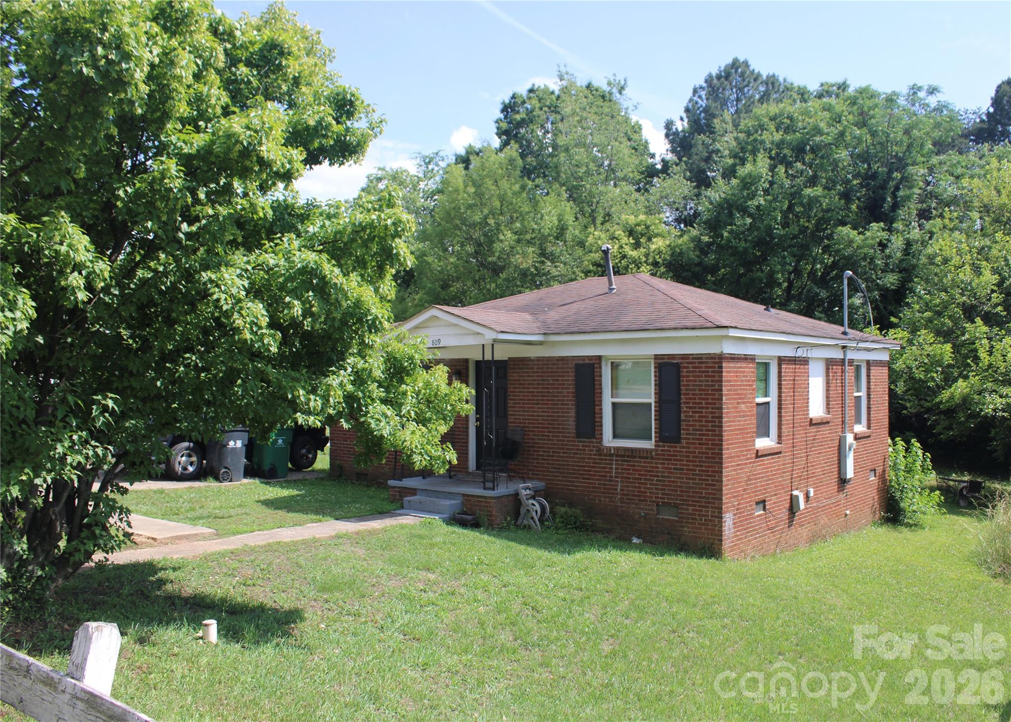 809 Norris Avenue Property Photo 2