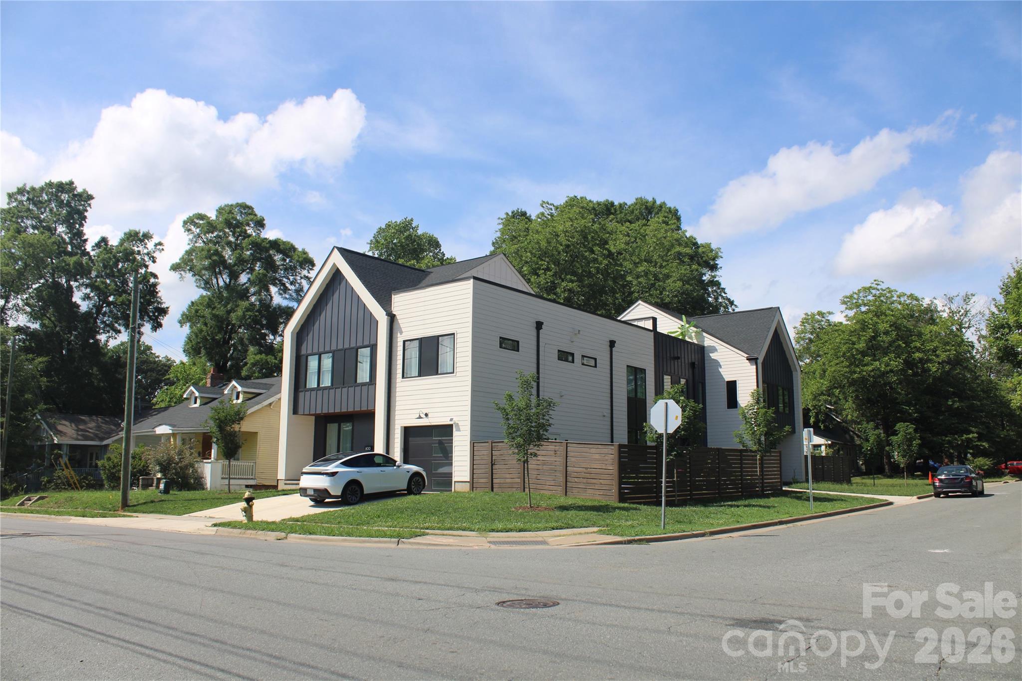 809 Norris Avenue Property Photo 8
