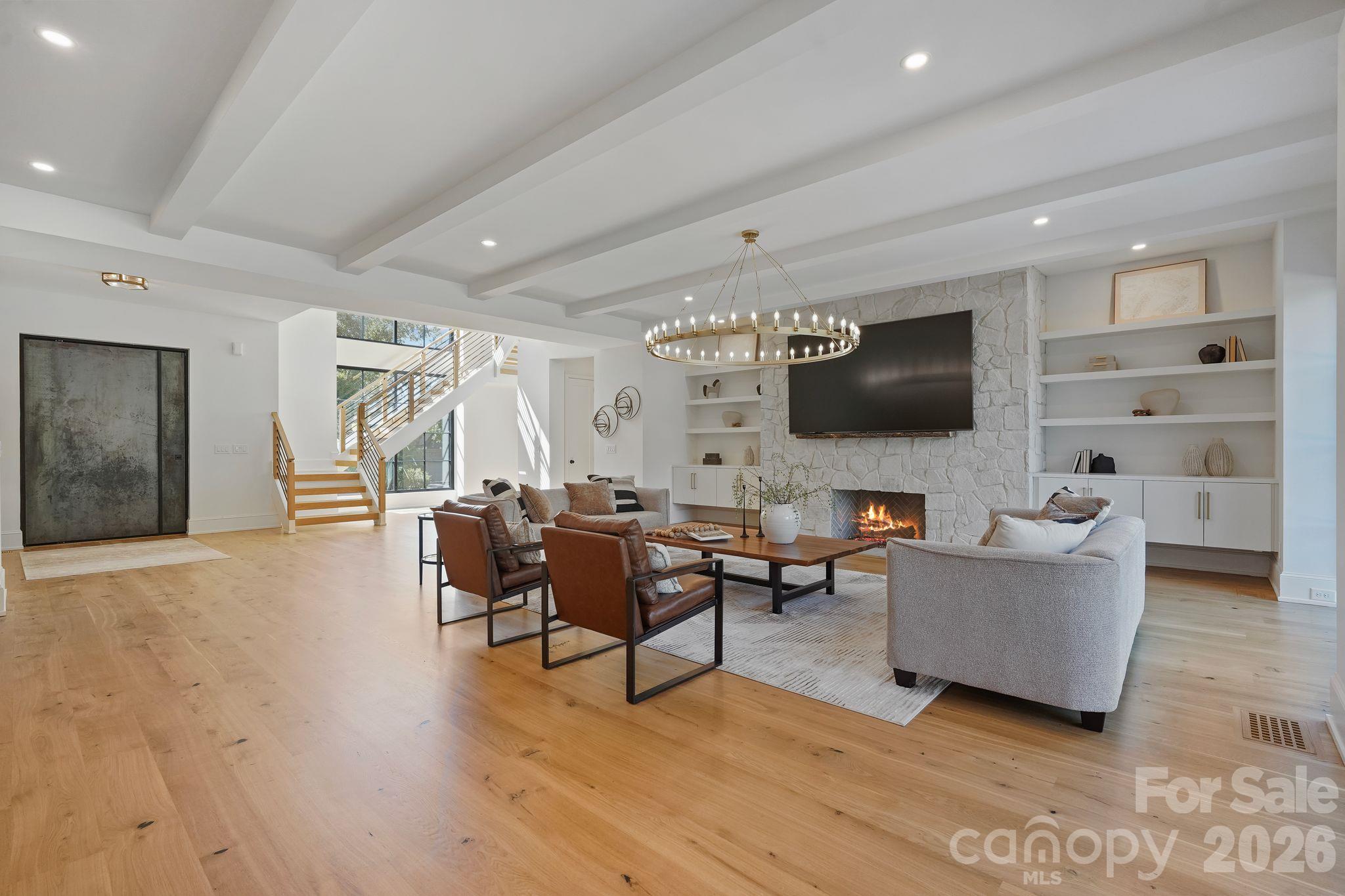 20218 Rainbow Circle Property Photo 7