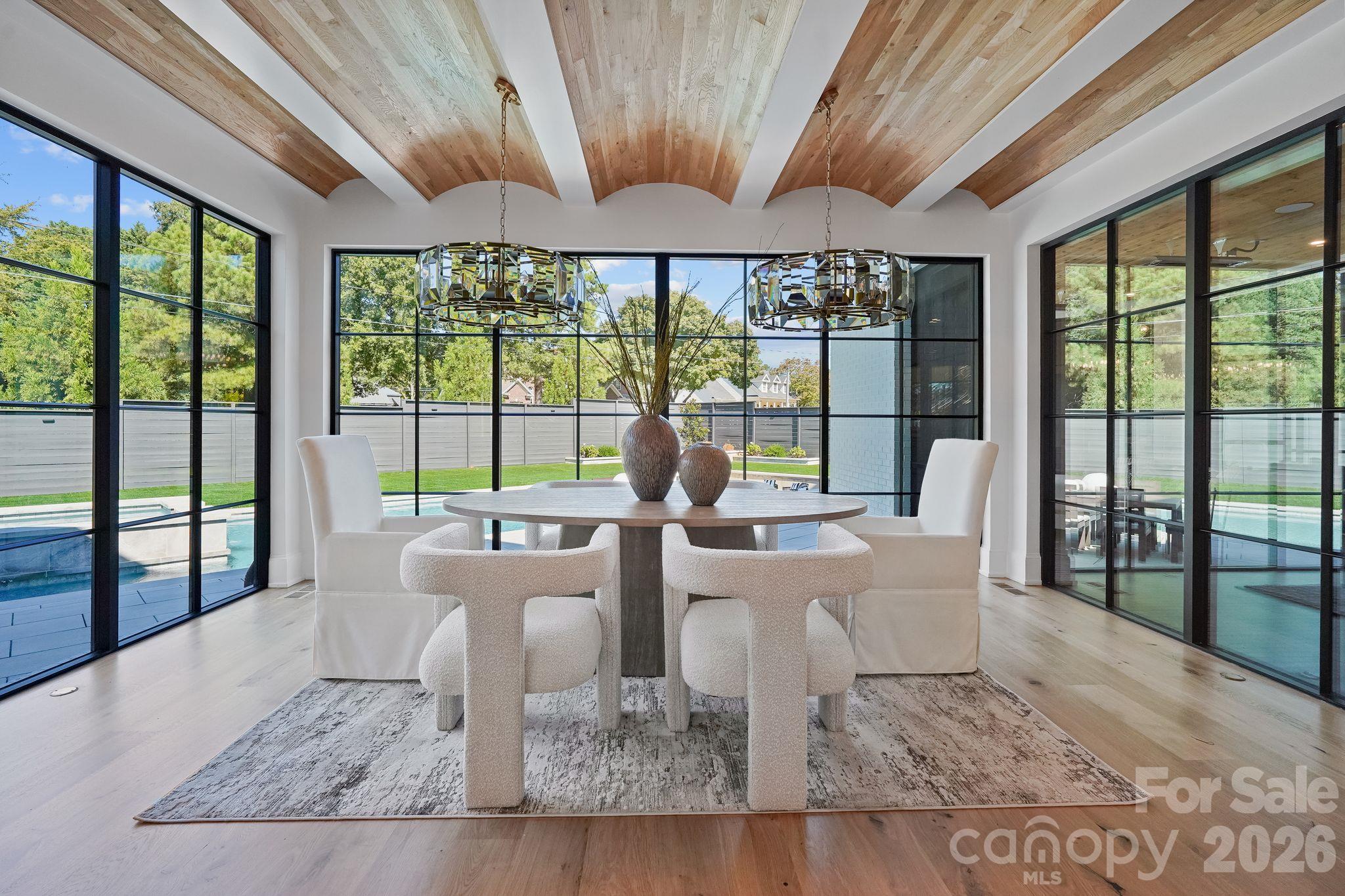 20218 Rainbow Circle Property Photo 11