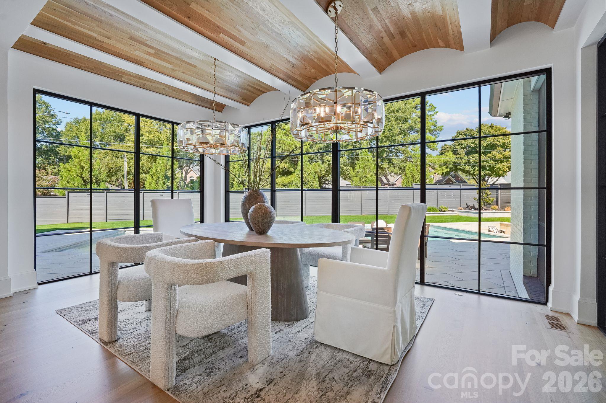 20218 Rainbow Circle Property Photo 11