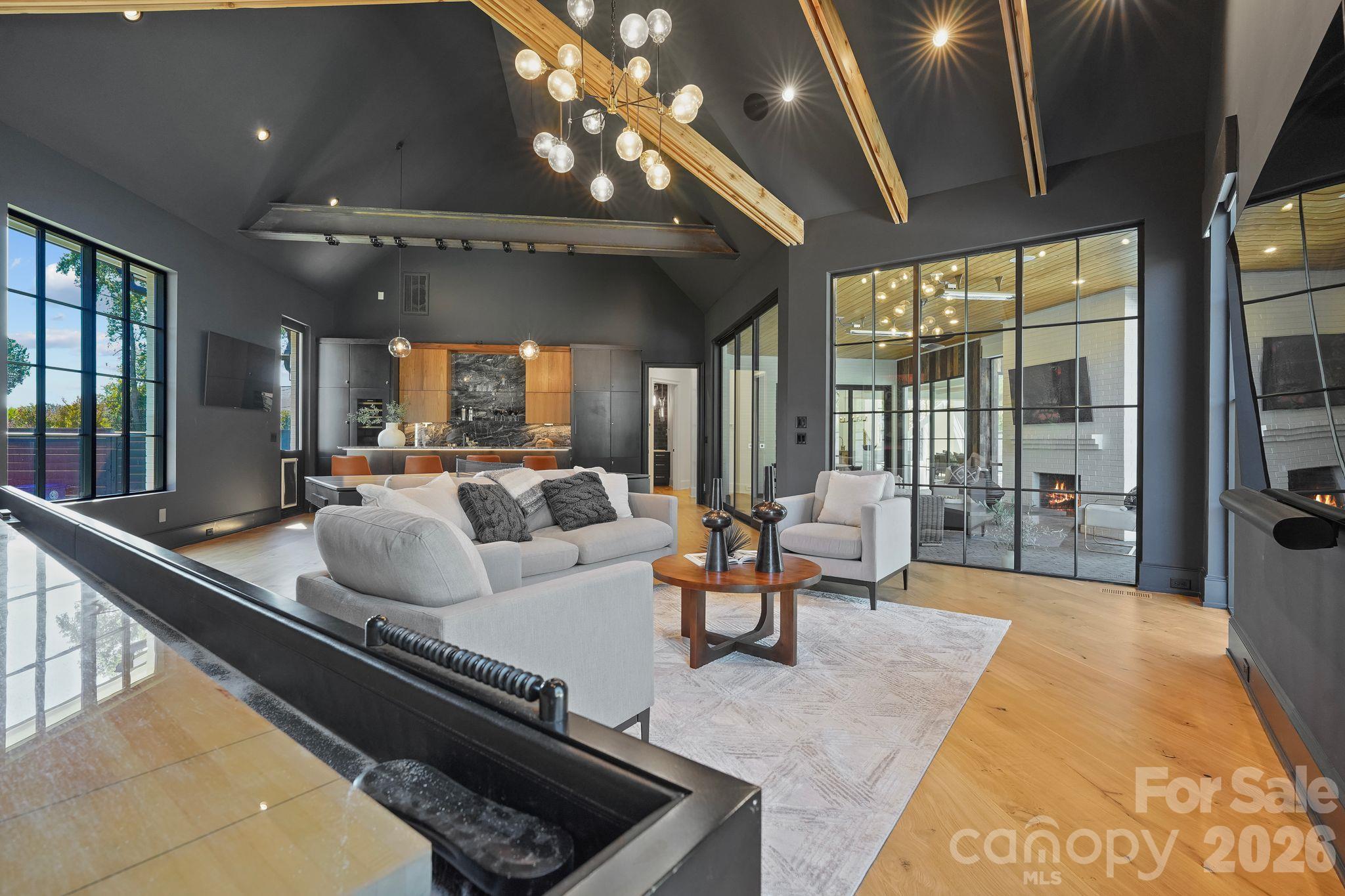 20218 Rainbow Circle Property Photo 15