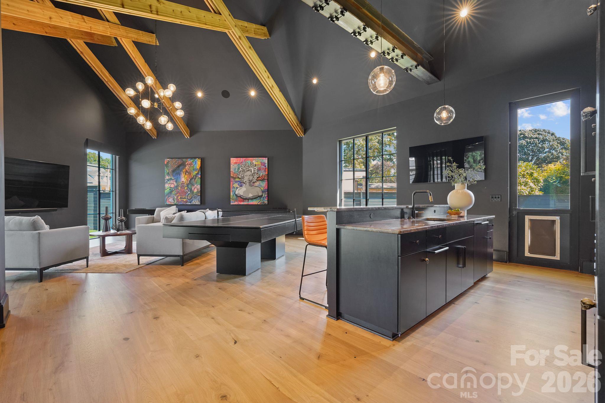 20218 Rainbow Circle Property Photo 16